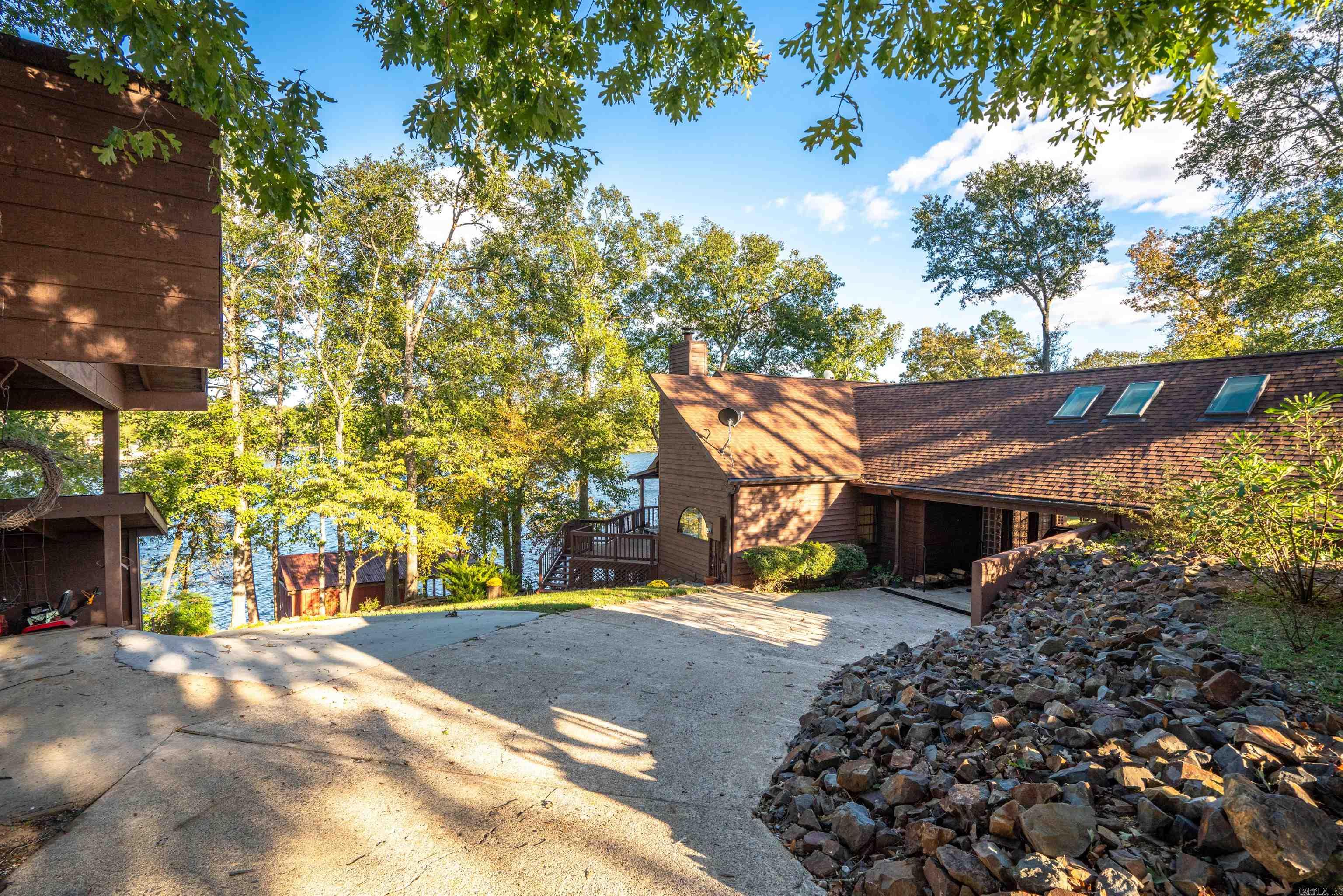 Foizies #4 - Residential