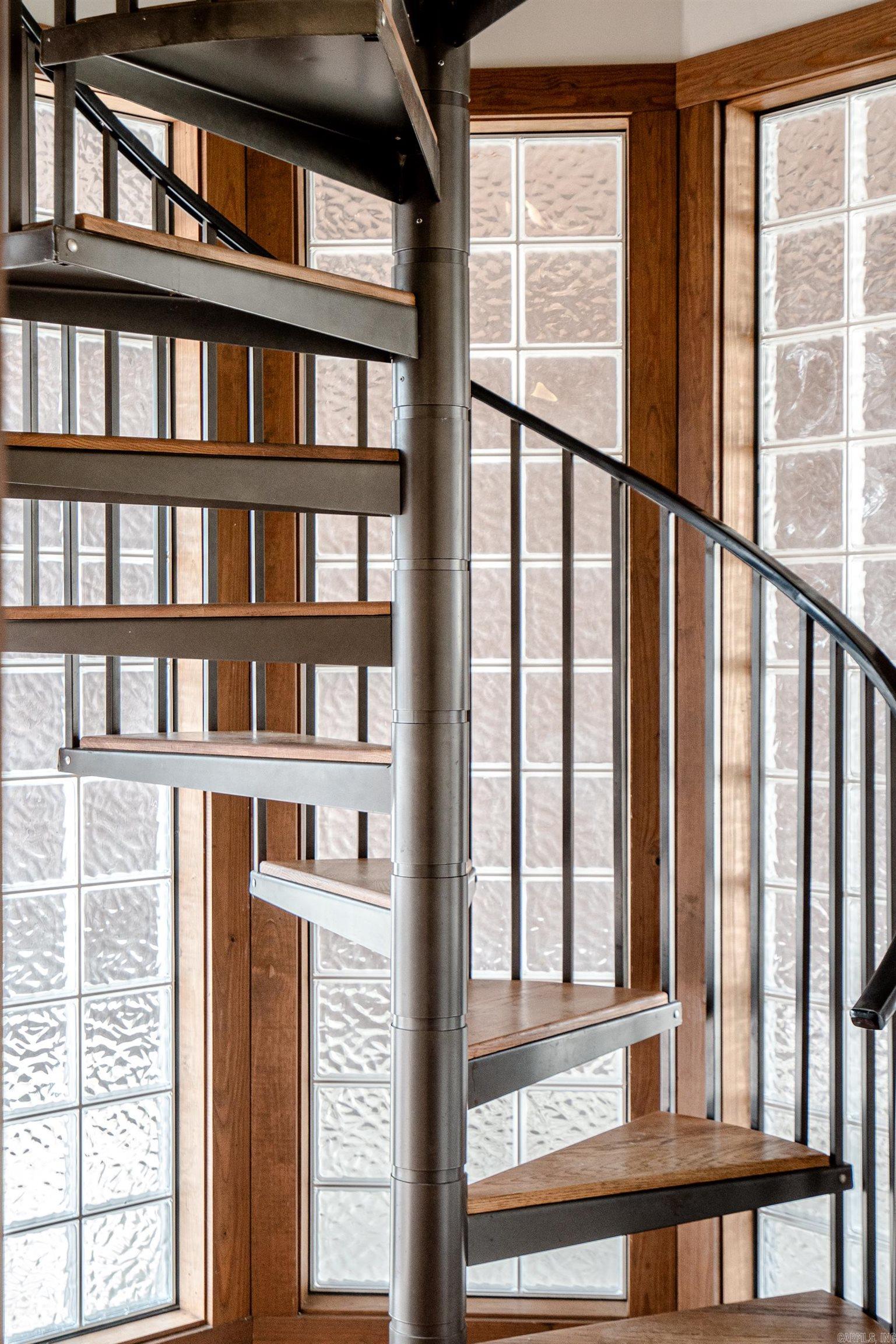 Foizies #4 - Residential