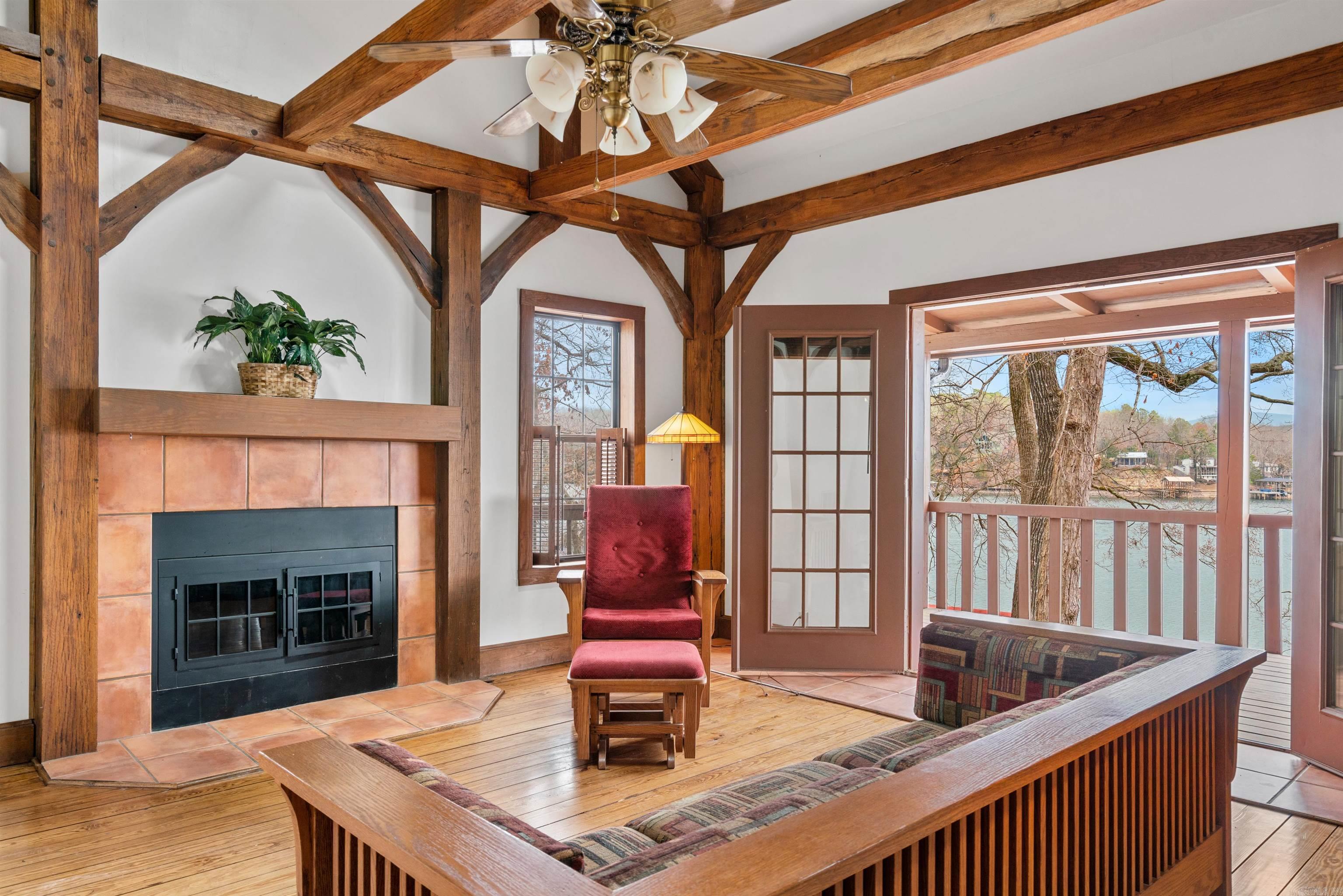 Foizies #4 - Residential