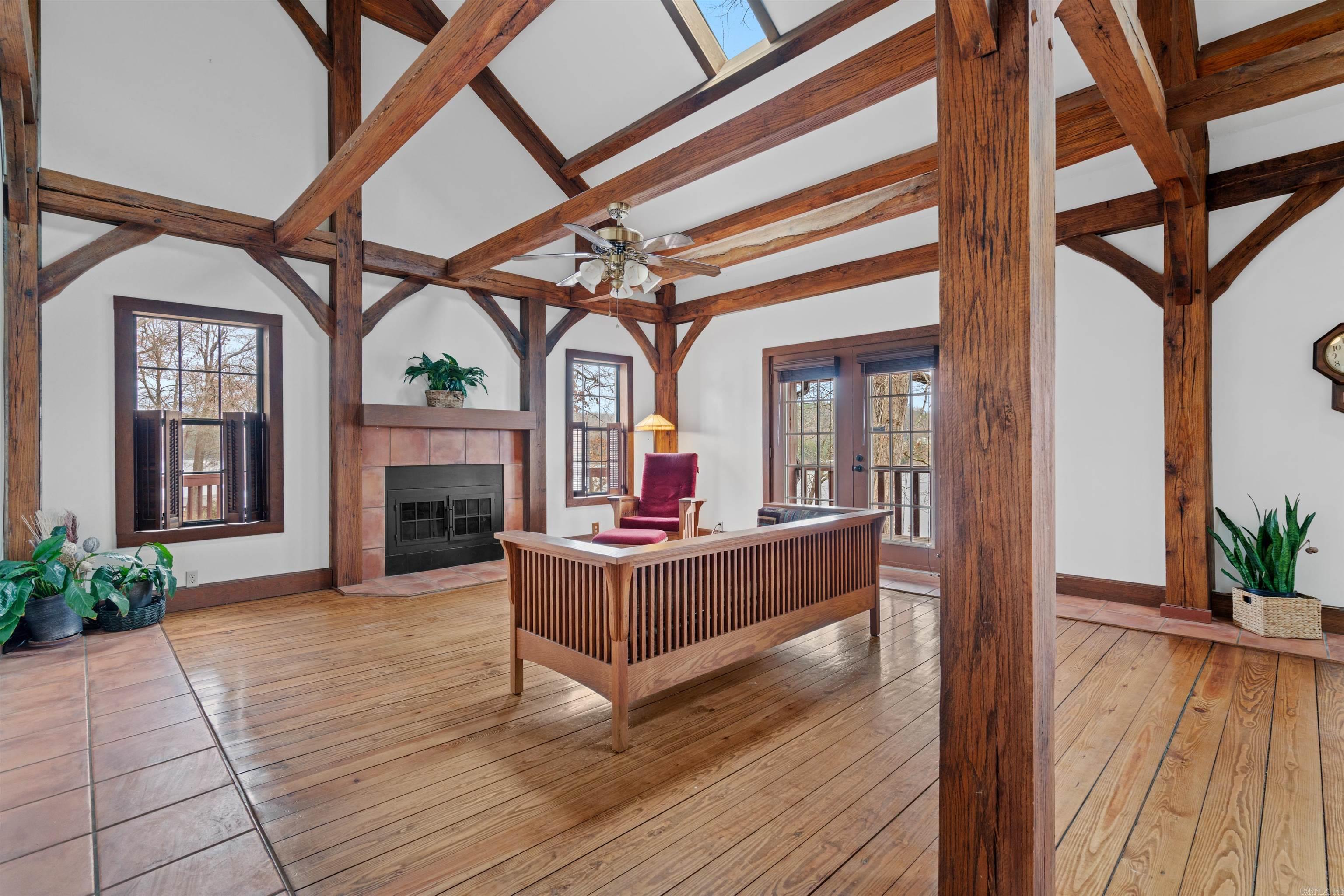 Foizies #4 - Residential