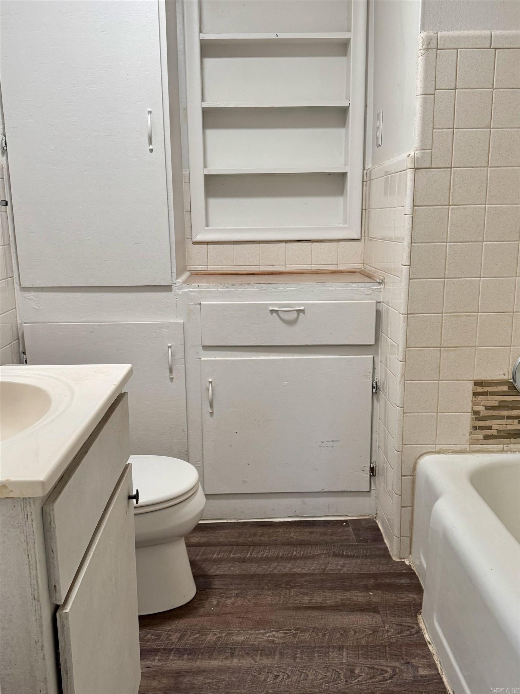 BISHOP'S - Residential