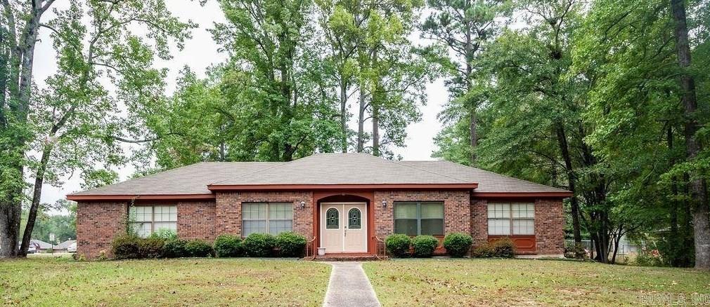 Wow! You will love this wonderful family home in a great neighborhood -- this property features a large living area with built in shelves and storage, an eat-it kitchen, separate dining area, four bedrooms and two full baths. The property also features a detached garage, and is located on a corner lot. This property would be perfect for a growing family; THIS PROPERTY WILL NOT LAST LONG! CALL TODAY!