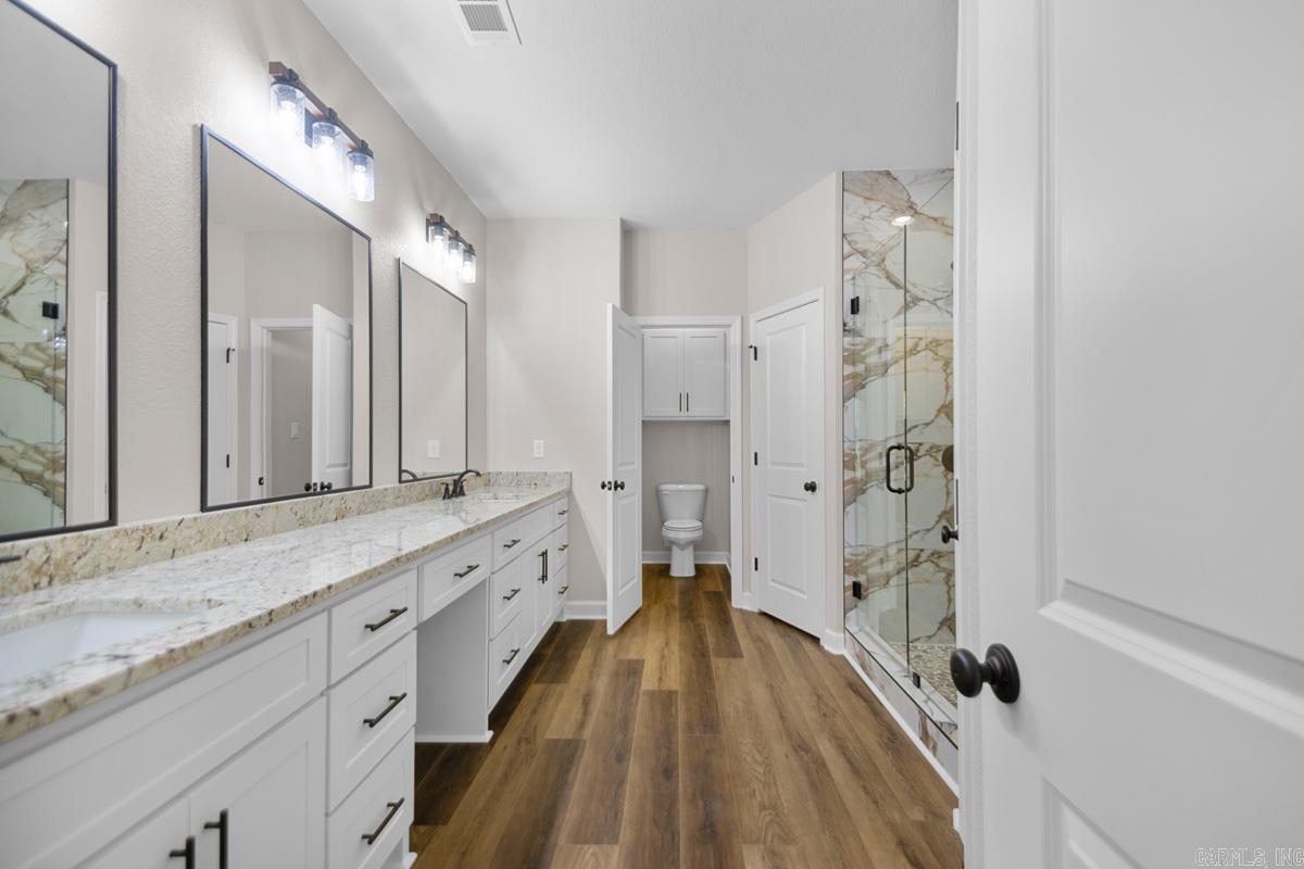 WINCHESTER ESTATES - Residential