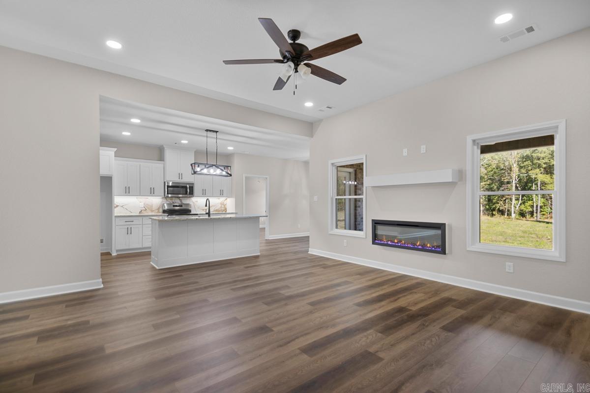 WINCHESTER ESTATES - Residential