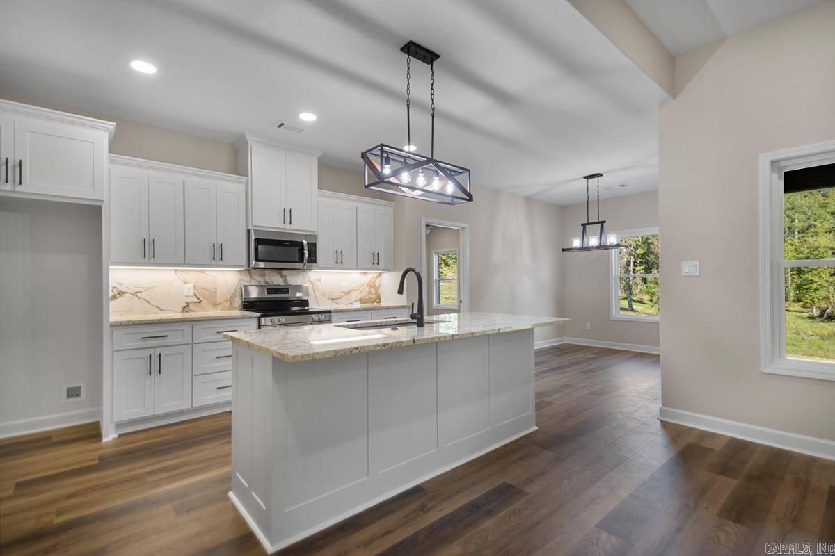 WINCHESTER ESTATES - Residential