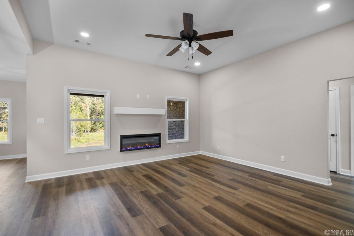 WINCHESTER ESTATES - Residential