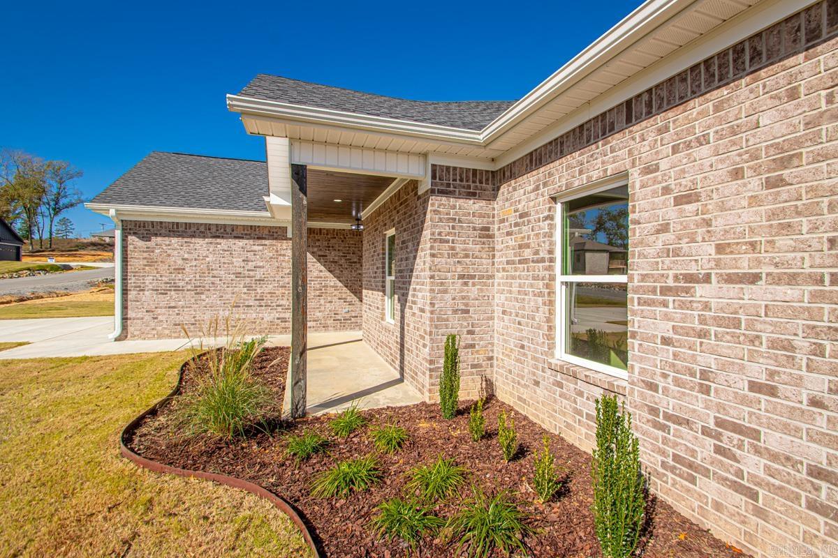 WINCHESTER ESTATES - Residential