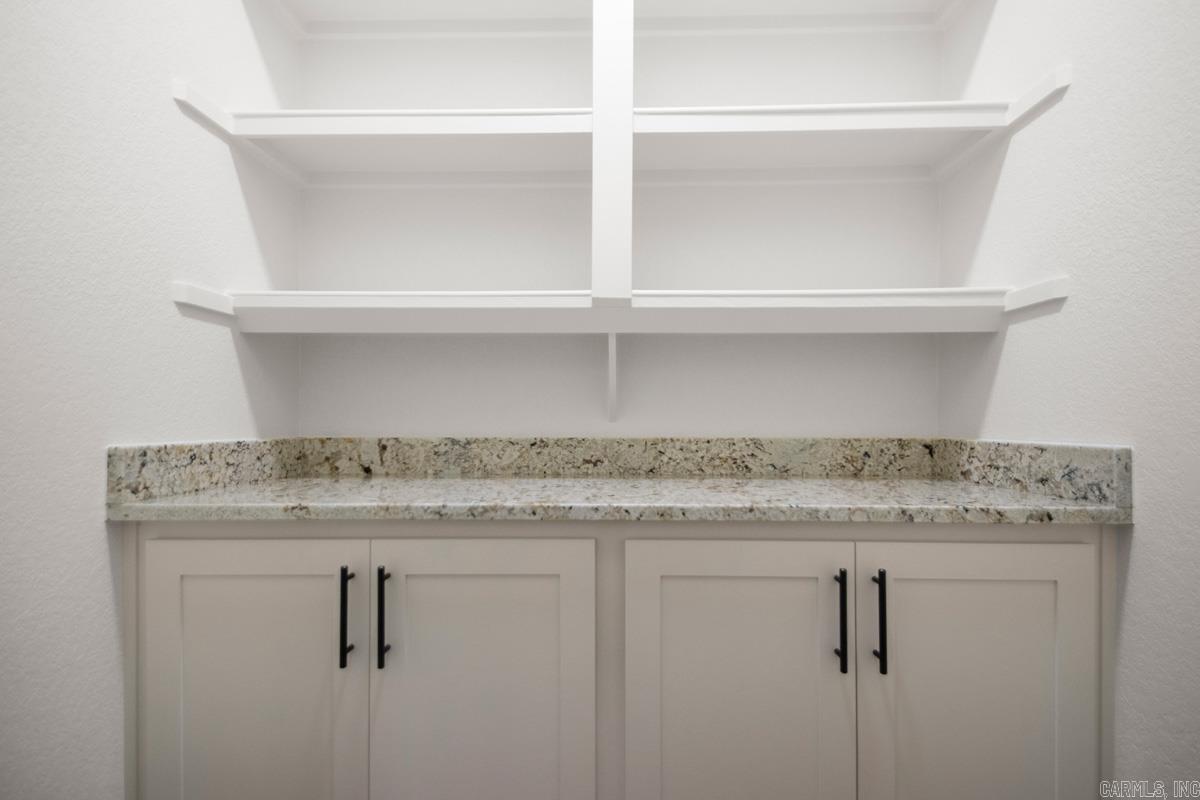 WINCHESTER ESTATES - Residential