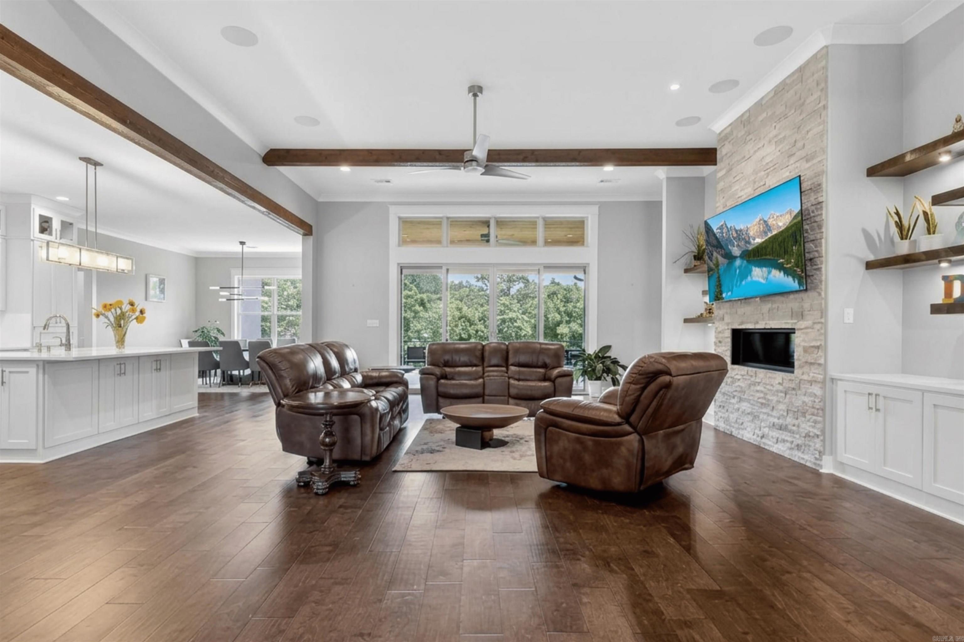 CHENAL VALLEY FALSTONE COURT - Residential