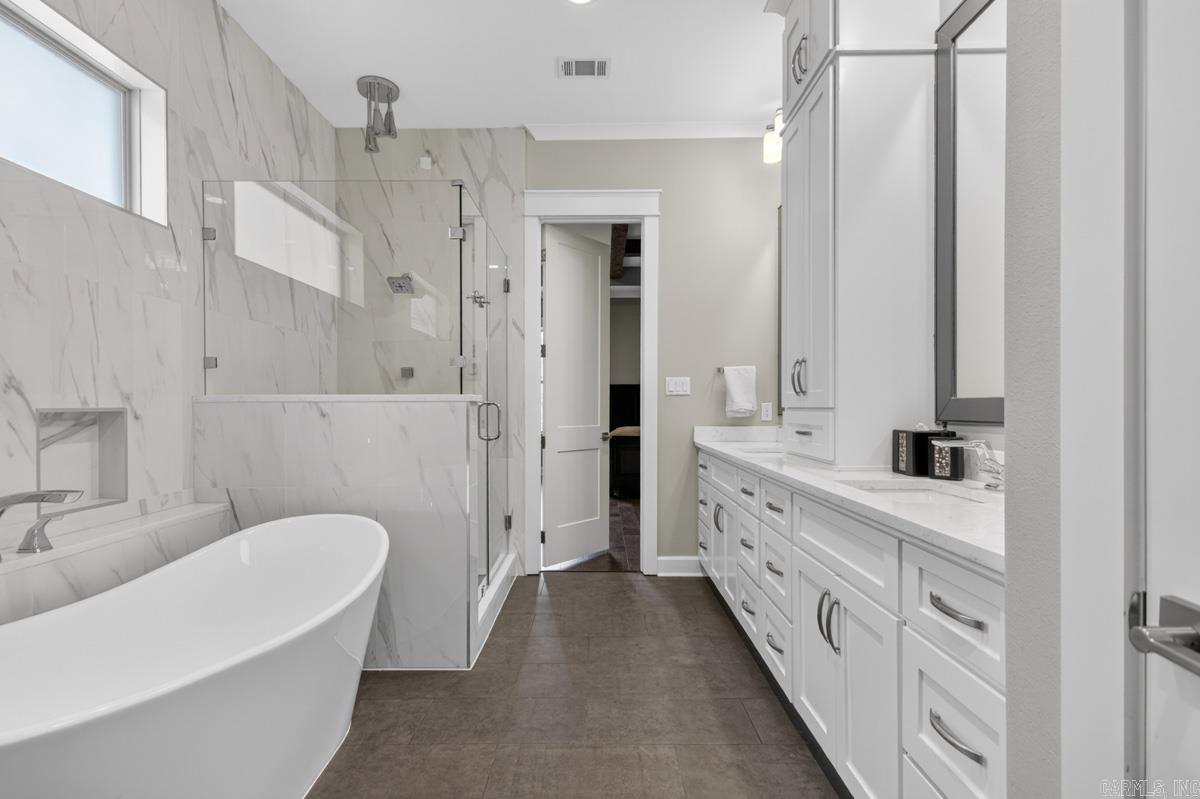 CHENAL VALLEY FALSTONE COURT - Residential
