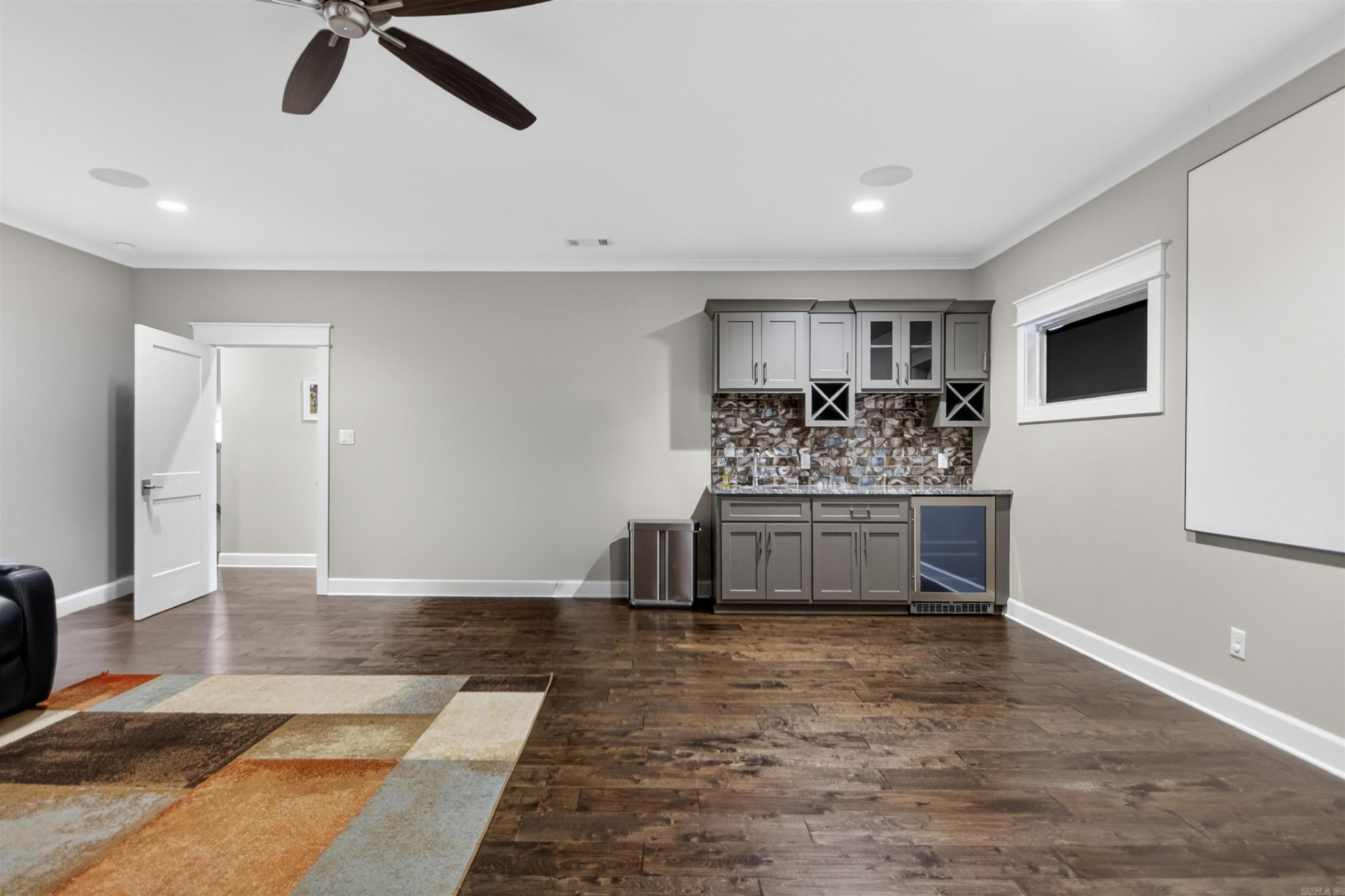 CHENAL VALLEY FALSTONE COURT - Residential