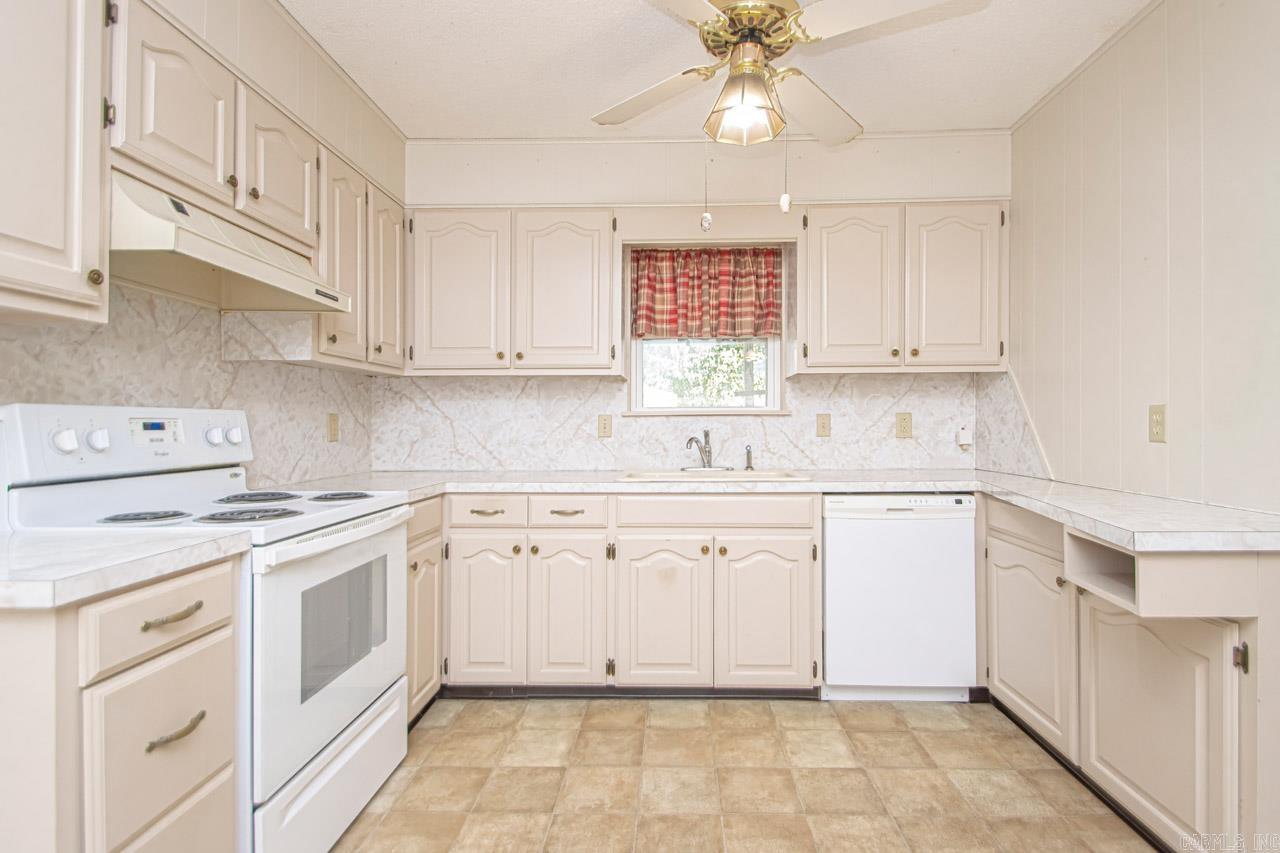 PIKE VIEW - Residential