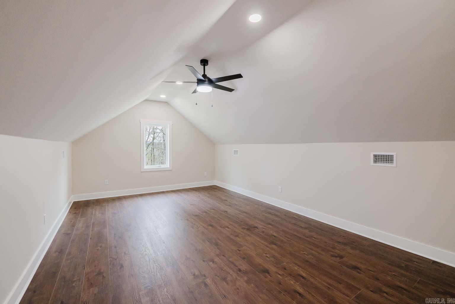 DIAMONDHEAD M1 - Residential