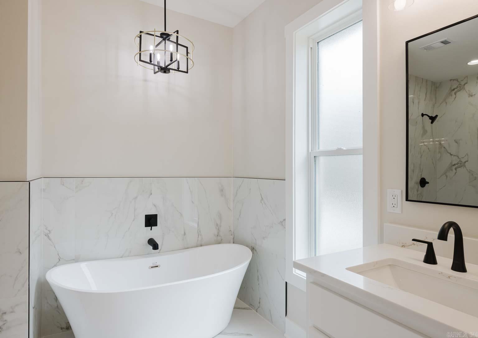 DIAMONDHEAD M1 - Residential