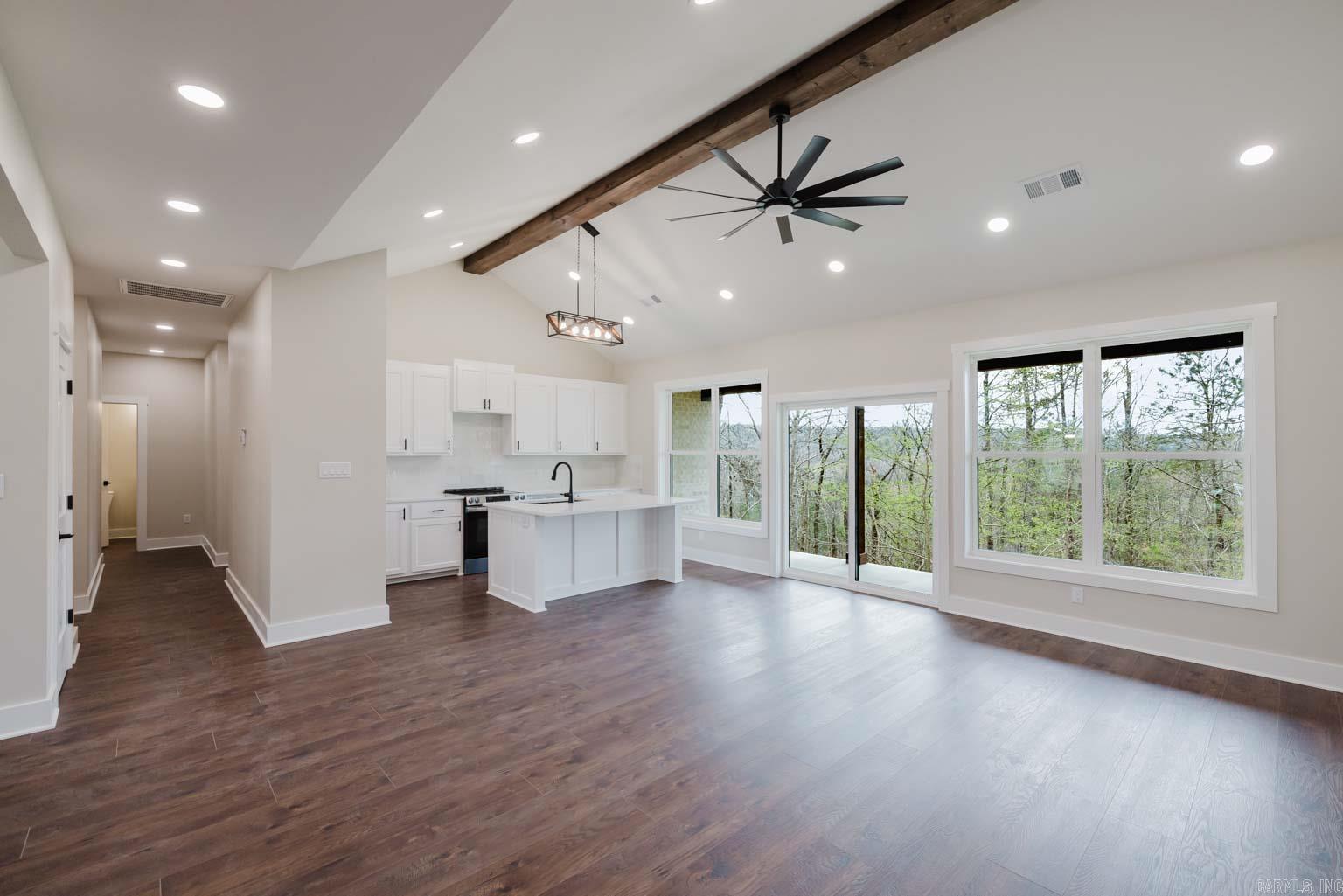 DIAMONDHEAD M1 - Residential