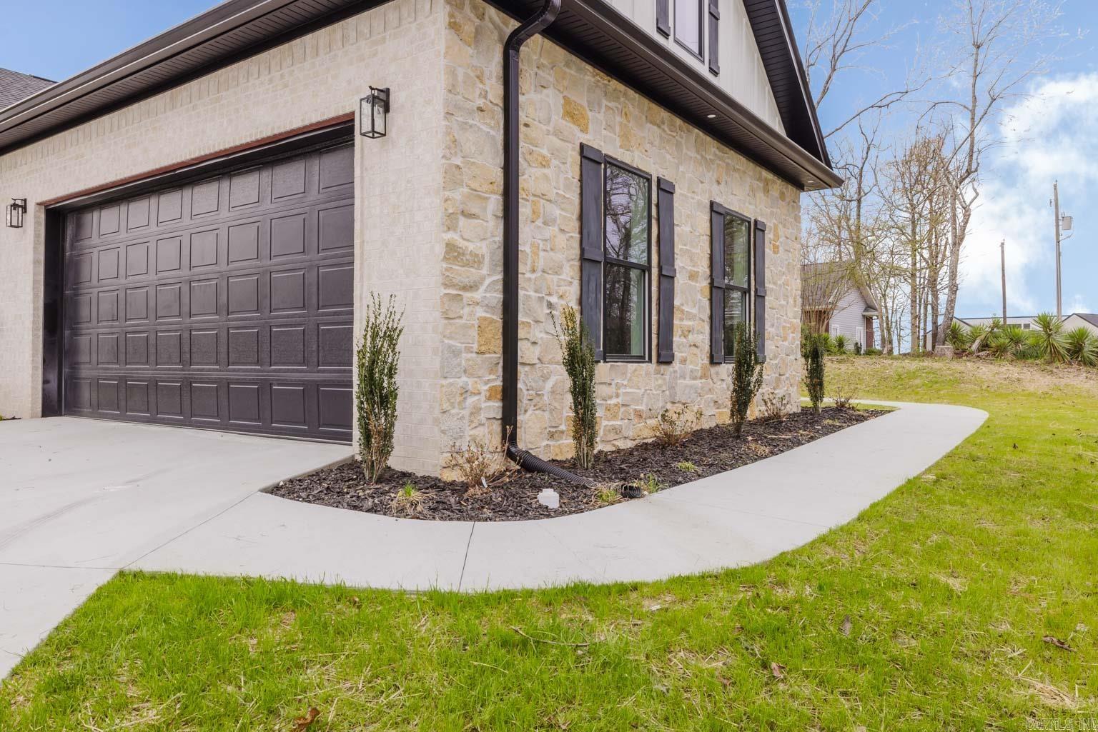 DIAMONDHEAD M1 - Residential