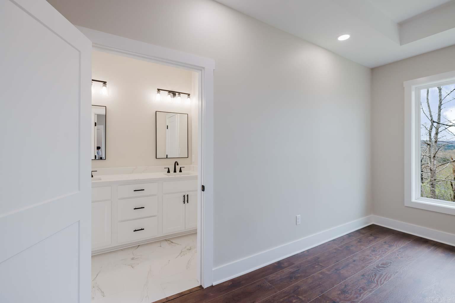 DIAMONDHEAD M1 - Residential