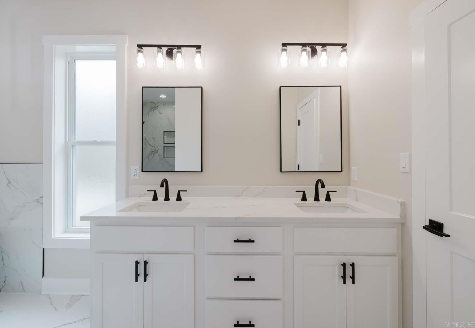 DIAMONDHEAD M1 - Residential