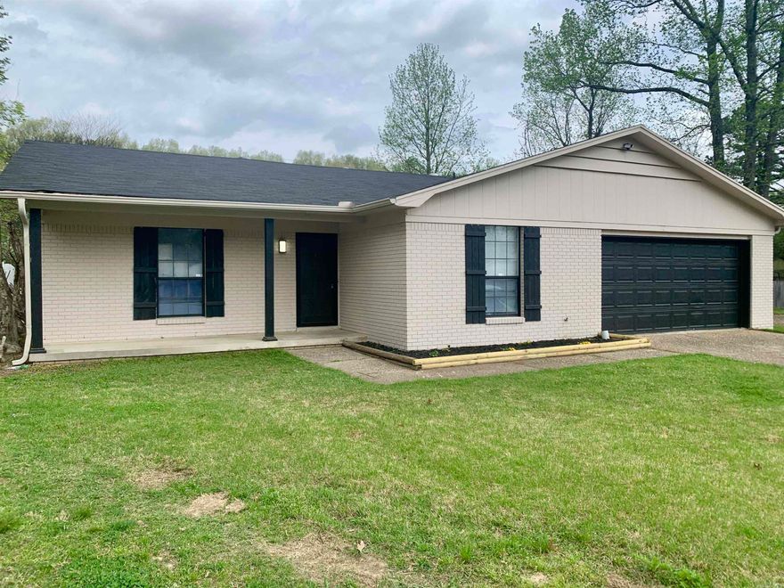 Take a look at this Charming 3 Bed / 2 Bath Home in this great Community**New Roof**New Fence**New HWH**New Light Fixtures**New Flooring in Hallway, Kitchen, Living & Dining Room & so much more**close to the HWY, Shopping & Restaurants**Give us a call! Agent see remarks!!!