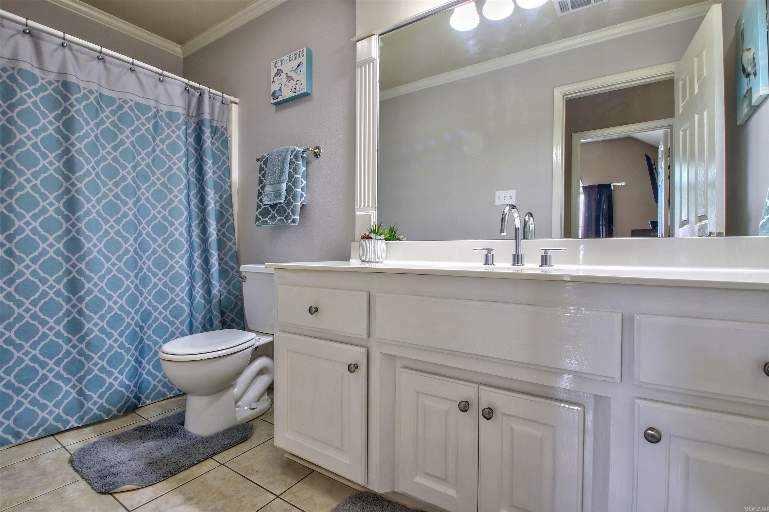 BENTLEY COURT - Residential