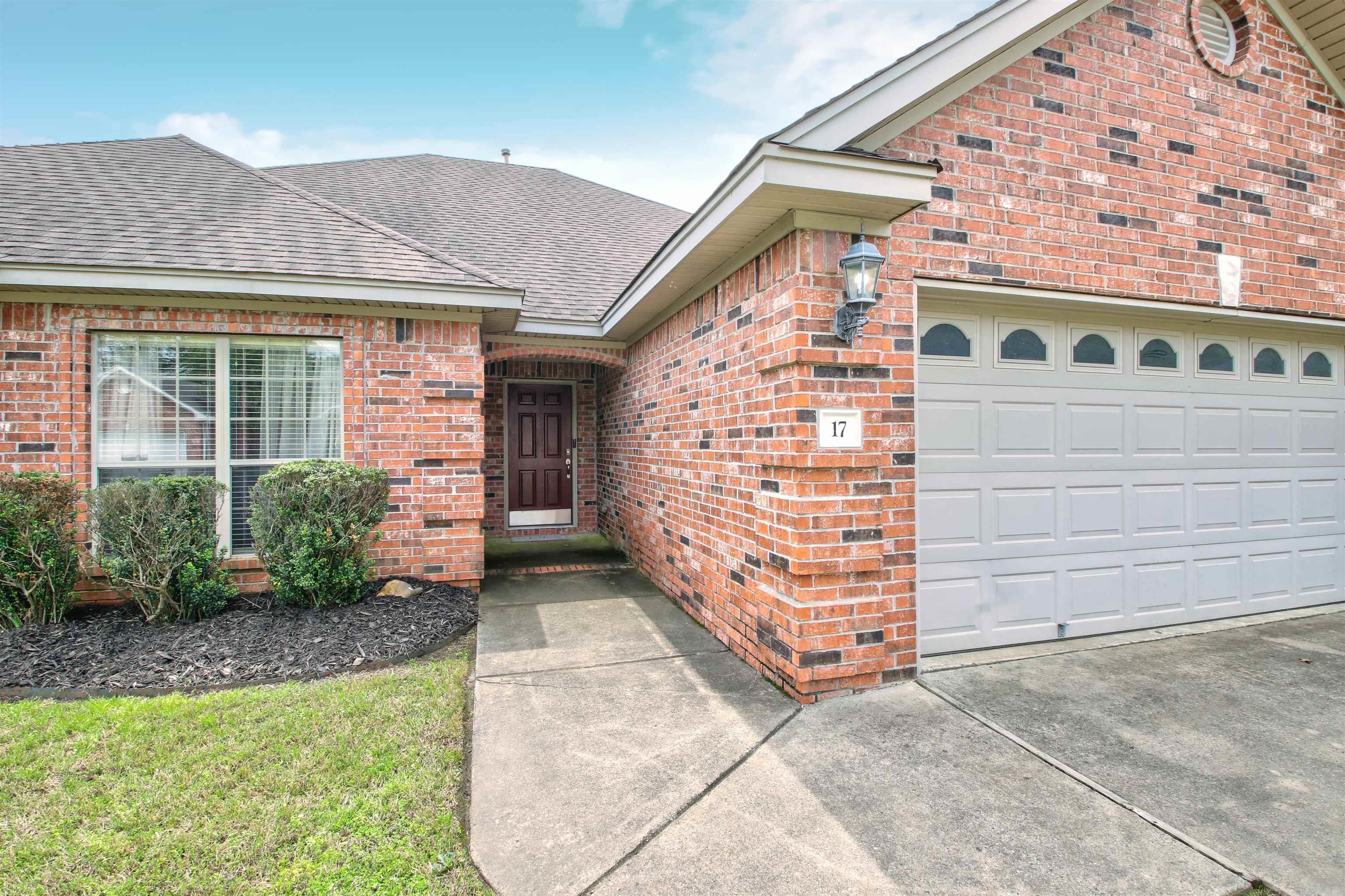 BENTLEY COURT - Residential