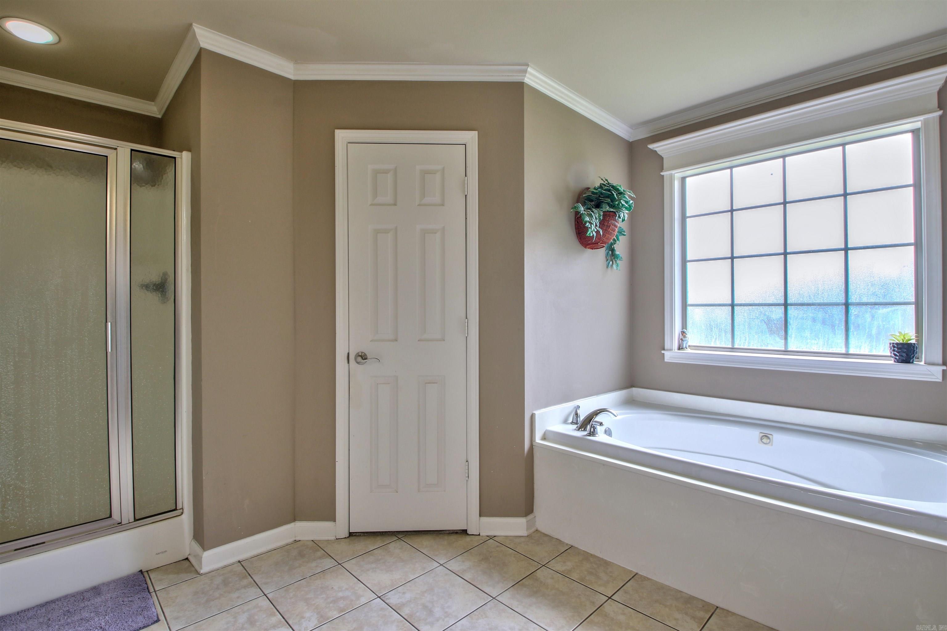 BENTLEY COURT - Residential