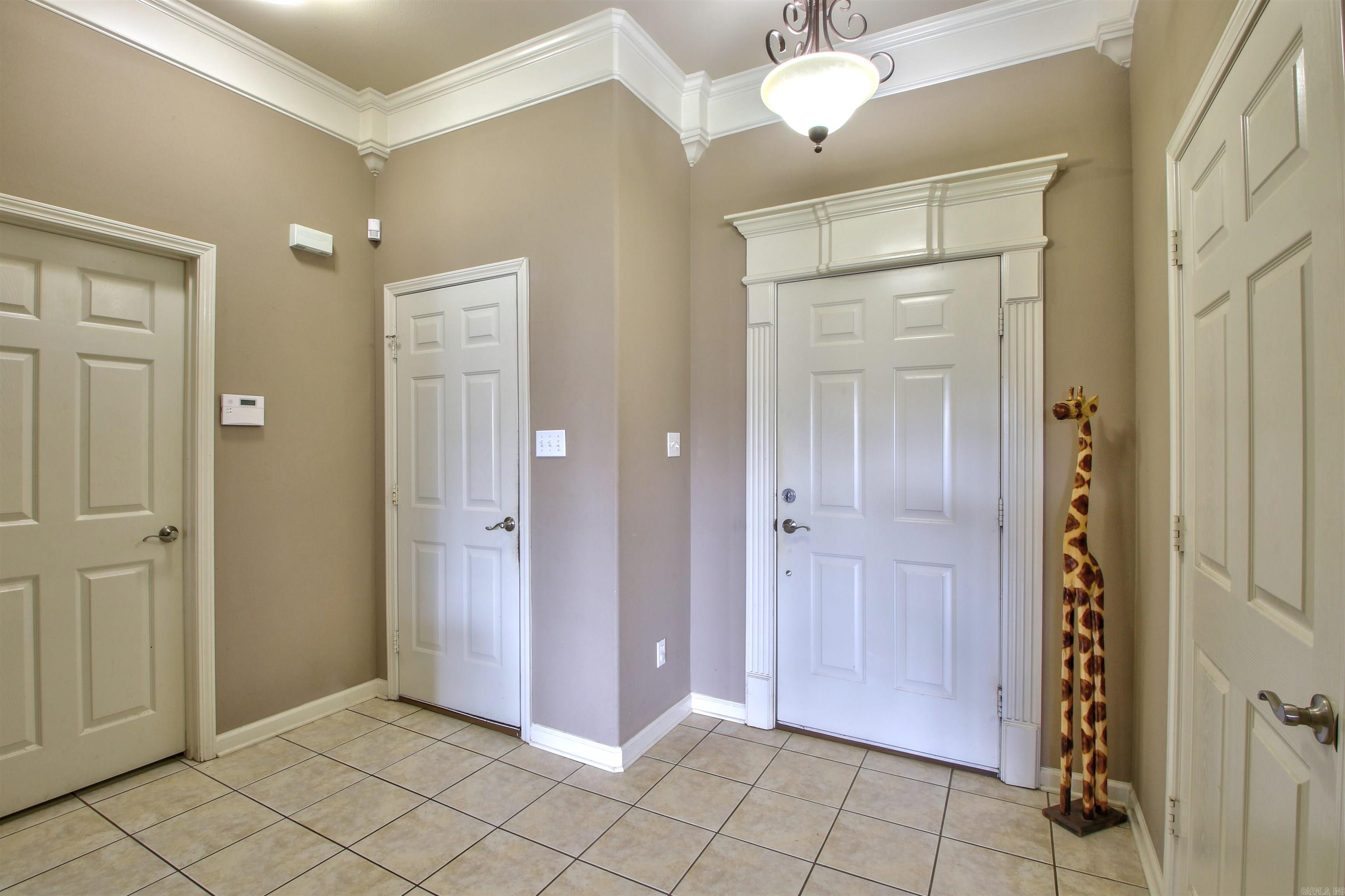 BENTLEY COURT - Residential