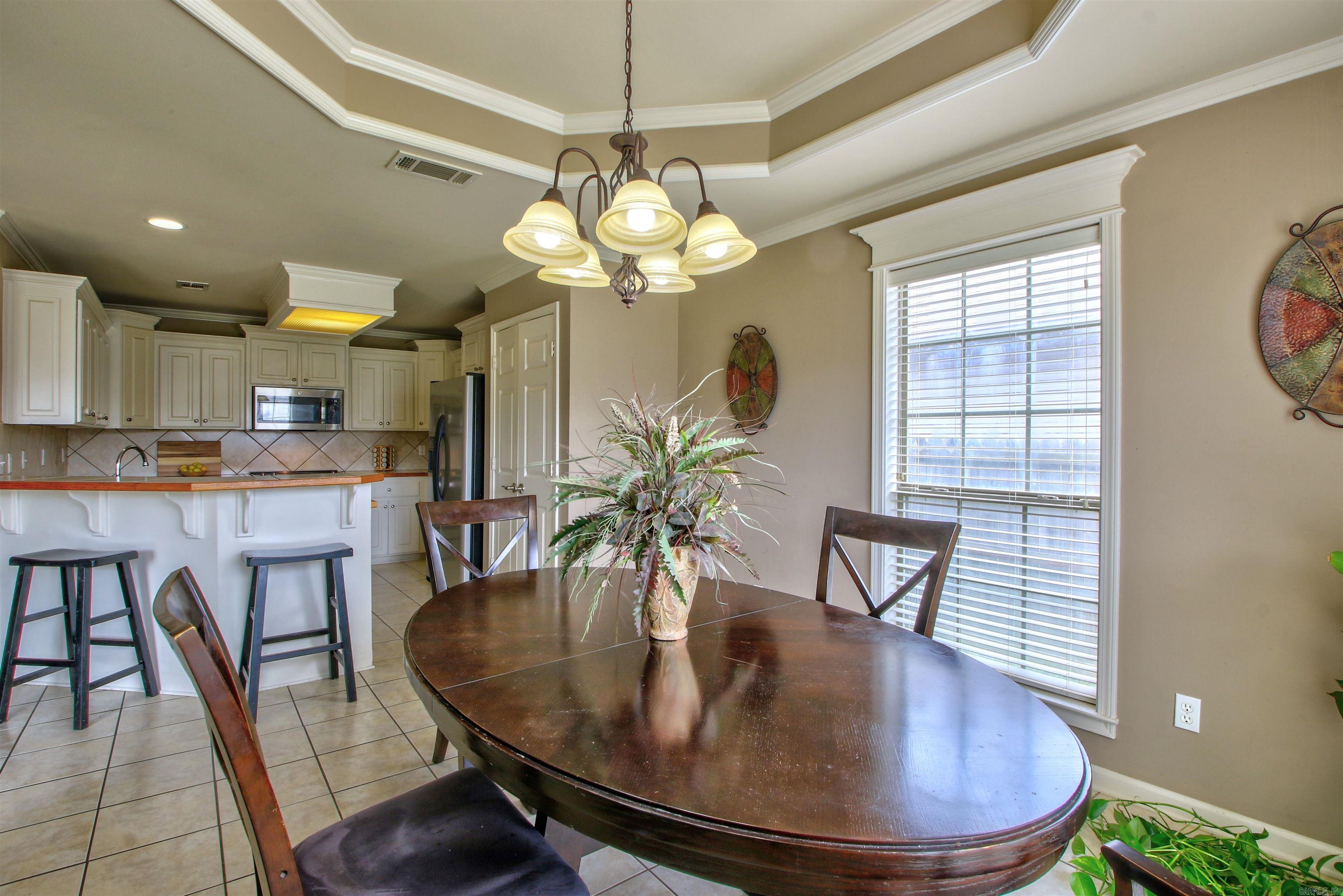 BENTLEY COURT - Residential