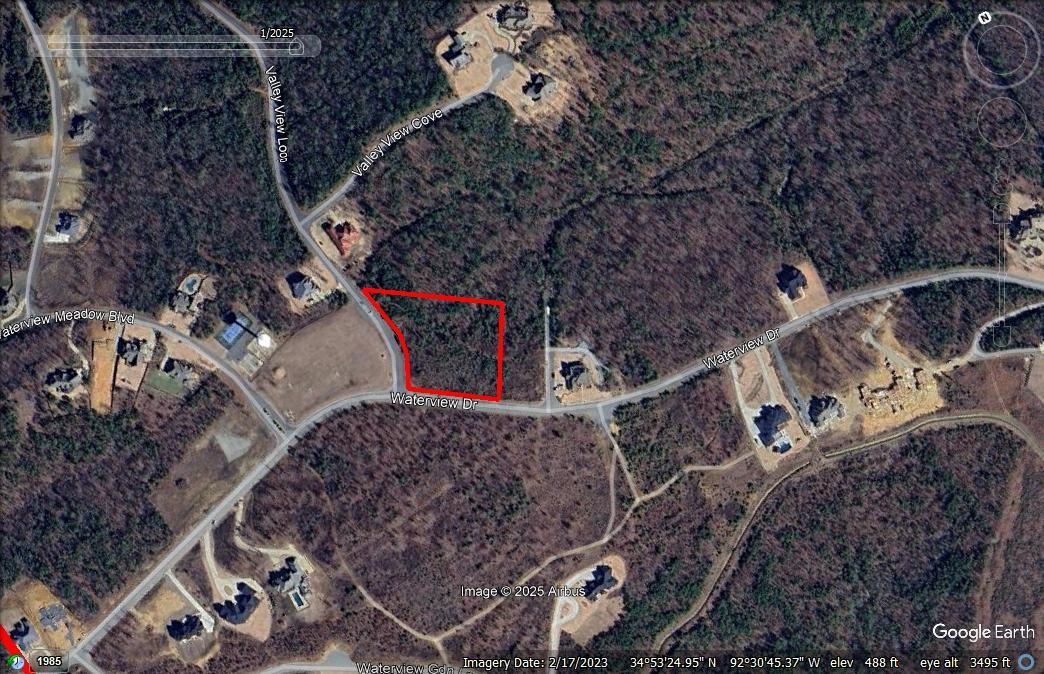 Custom built homes surround the area. Common area soccer field, tennis courts, basketball courts and walking trails. Gorgeous, gated entry. Only 6.5 miles north of West Little Rock off Highway 300. Vista views surround the neighborhood.