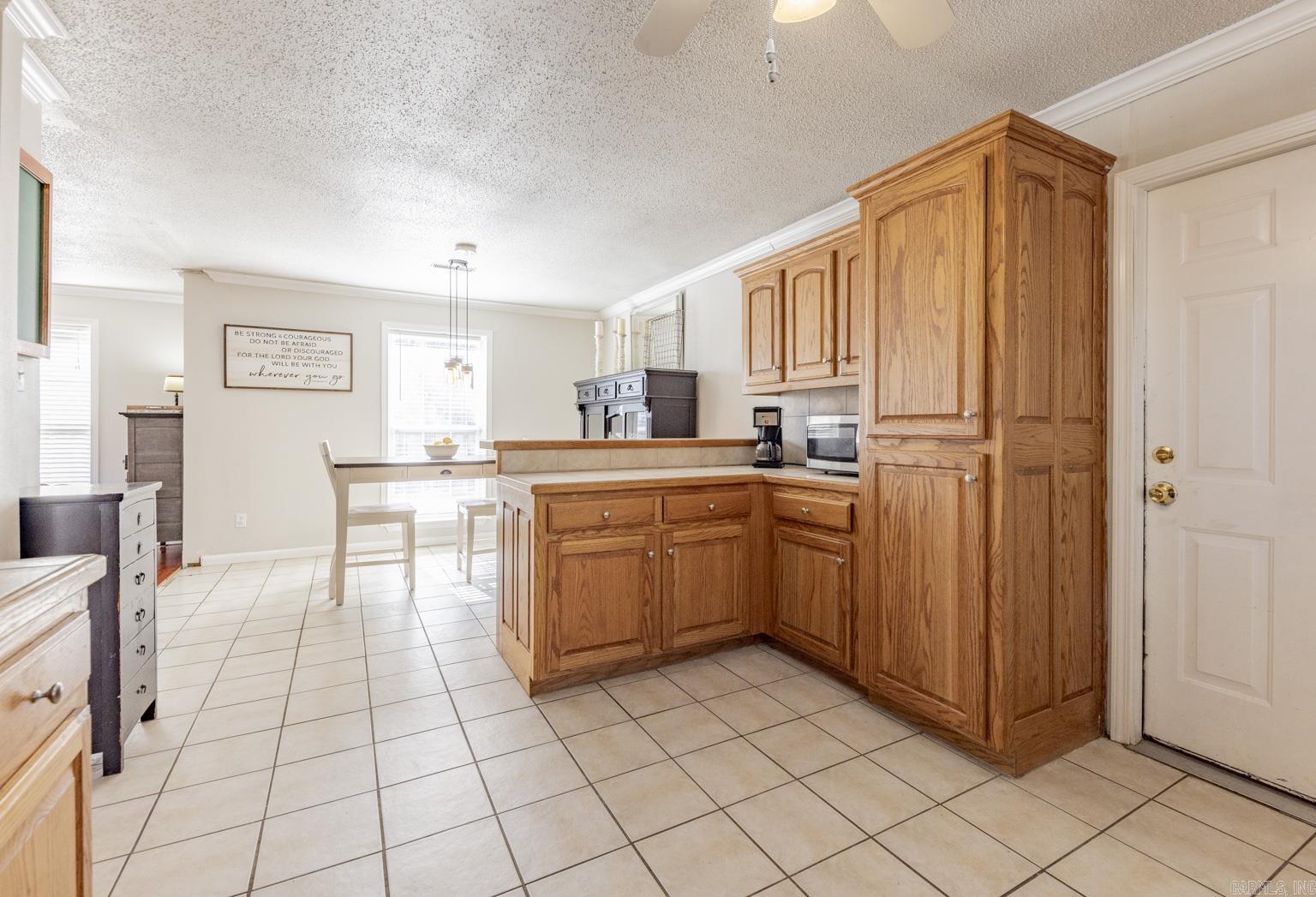 HIDDEN VALLEY - Residential