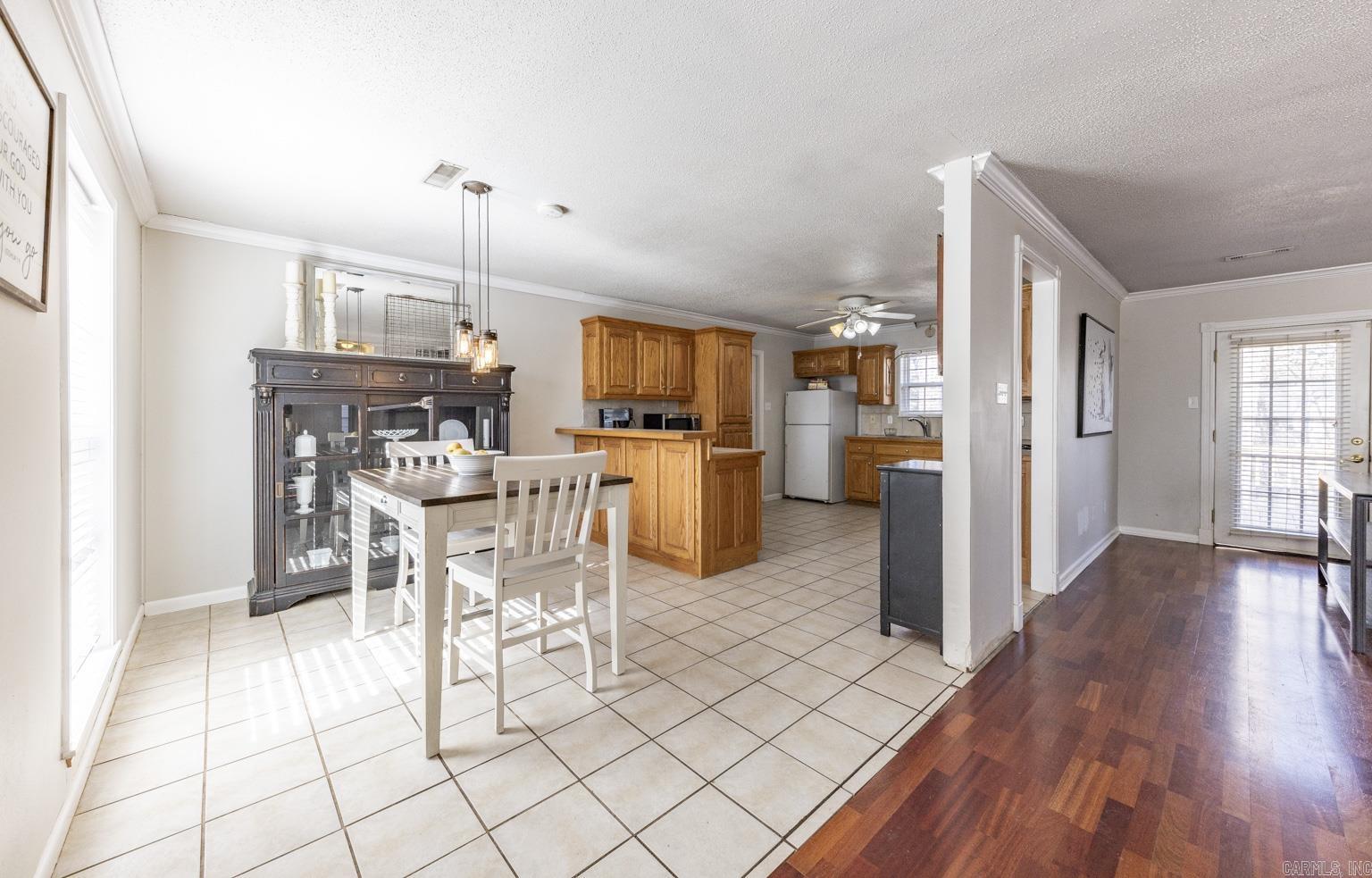 HIDDEN VALLEY - Residential