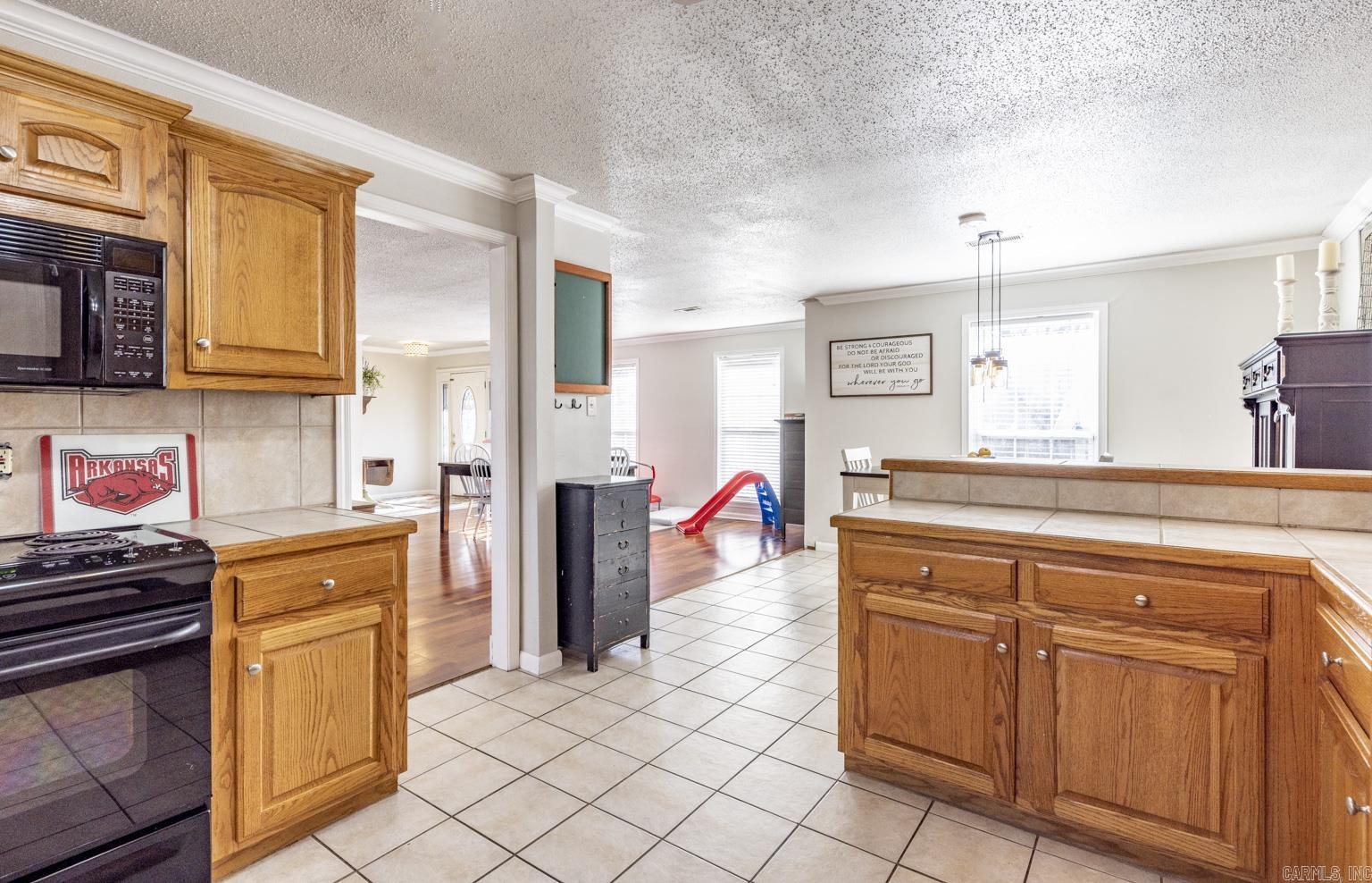 HIDDEN VALLEY - Residential