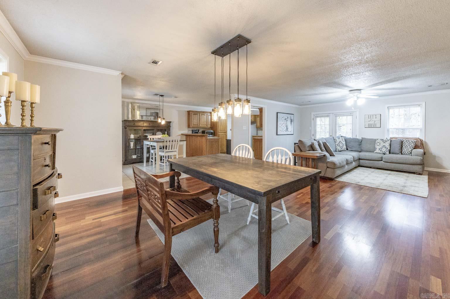 HIDDEN VALLEY - Residential