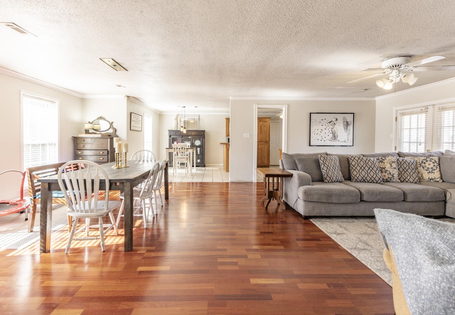 HIDDEN VALLEY - Residential