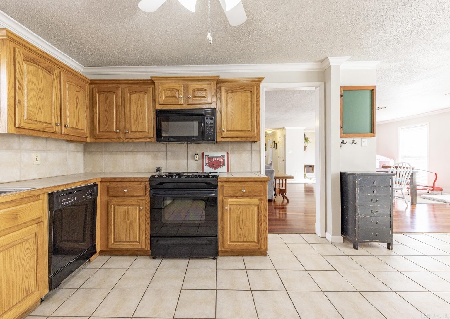 HIDDEN VALLEY - Residential