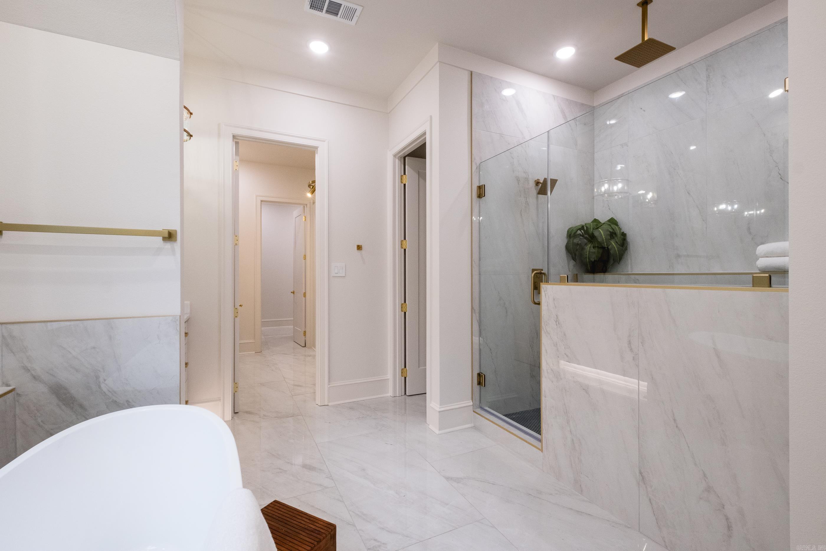 CHENAL VALLEY ABINGTON COURT - Residential