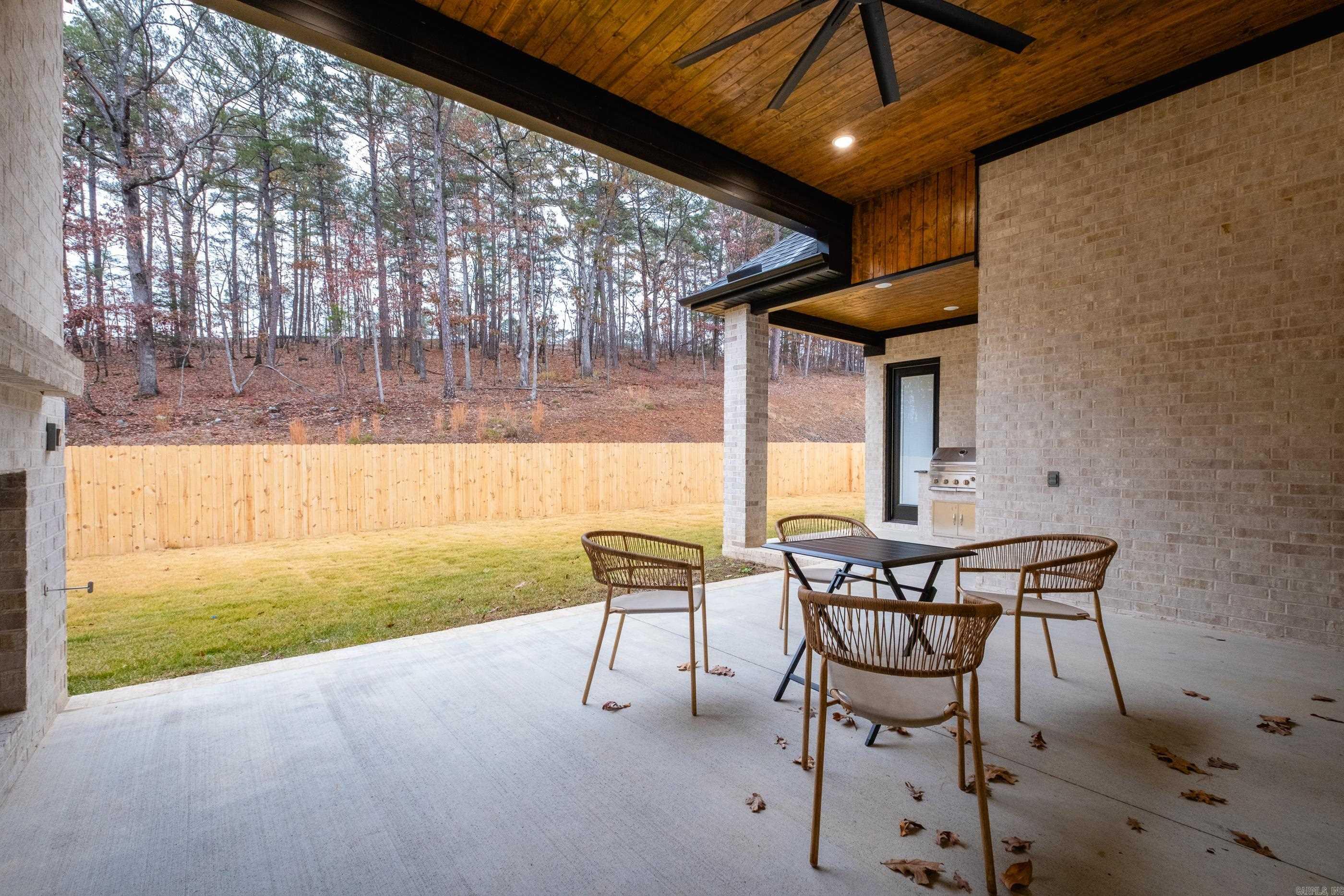 CHENAL VALLEY ABINGTON COURT - Residential