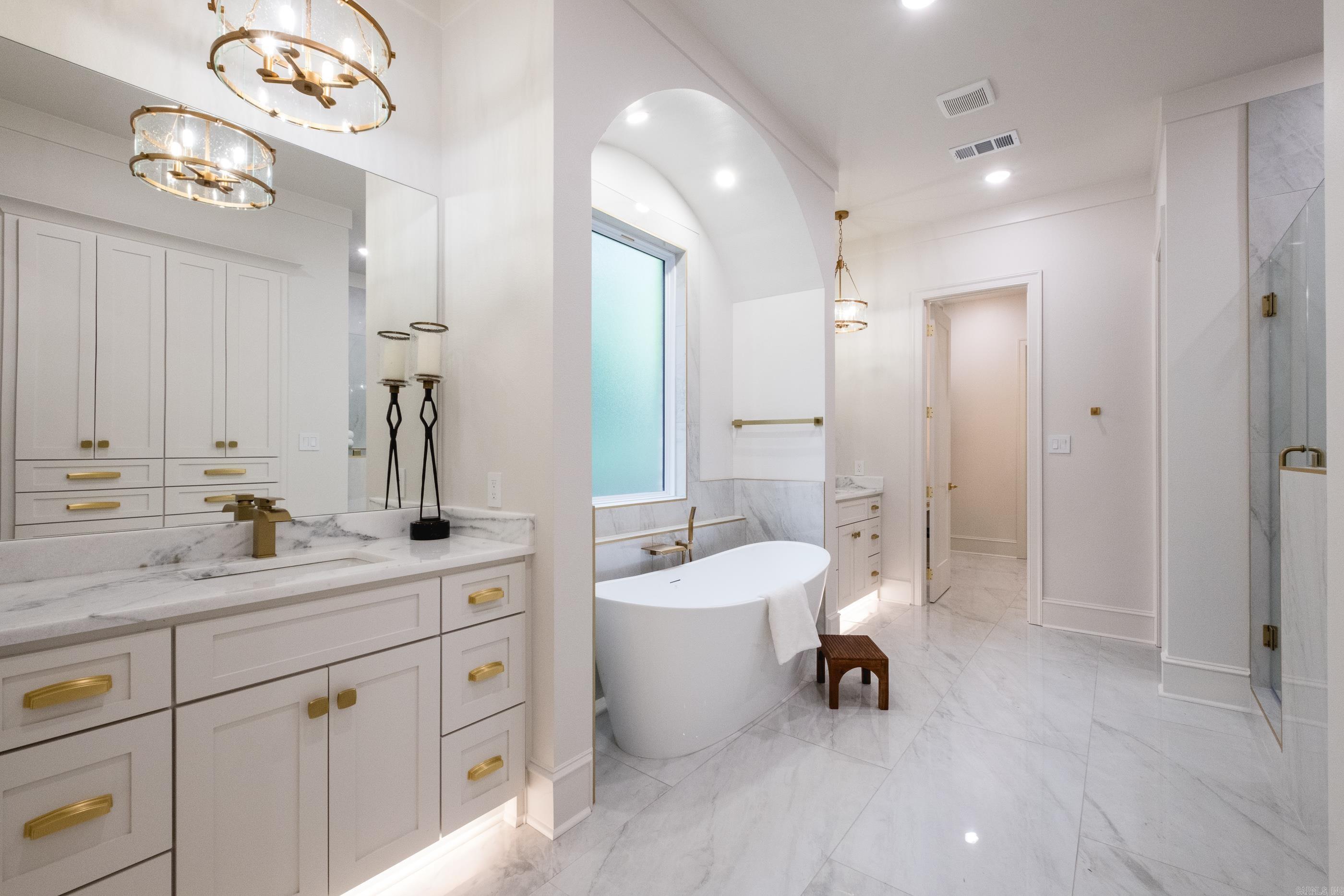 CHENAL VALLEY ABINGTON COURT - Residential