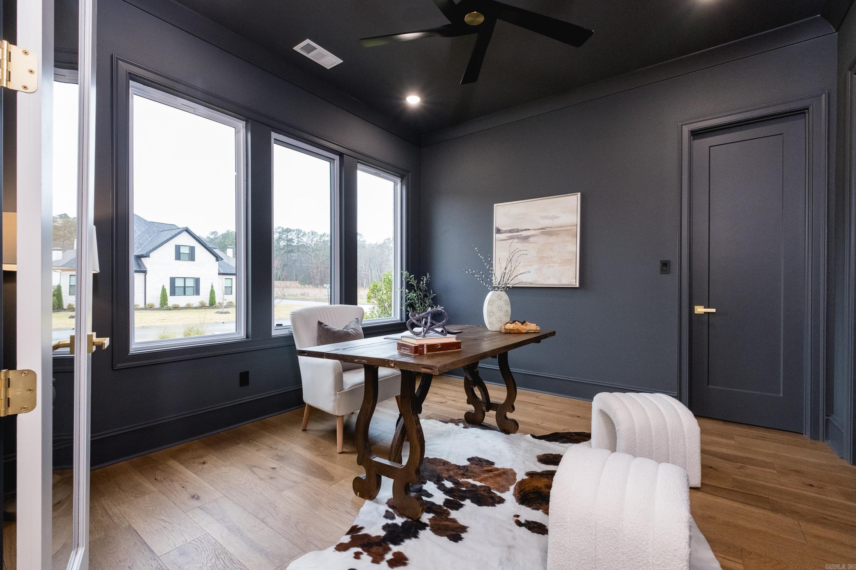 CHENAL VALLEY ABINGTON COURT - Residential