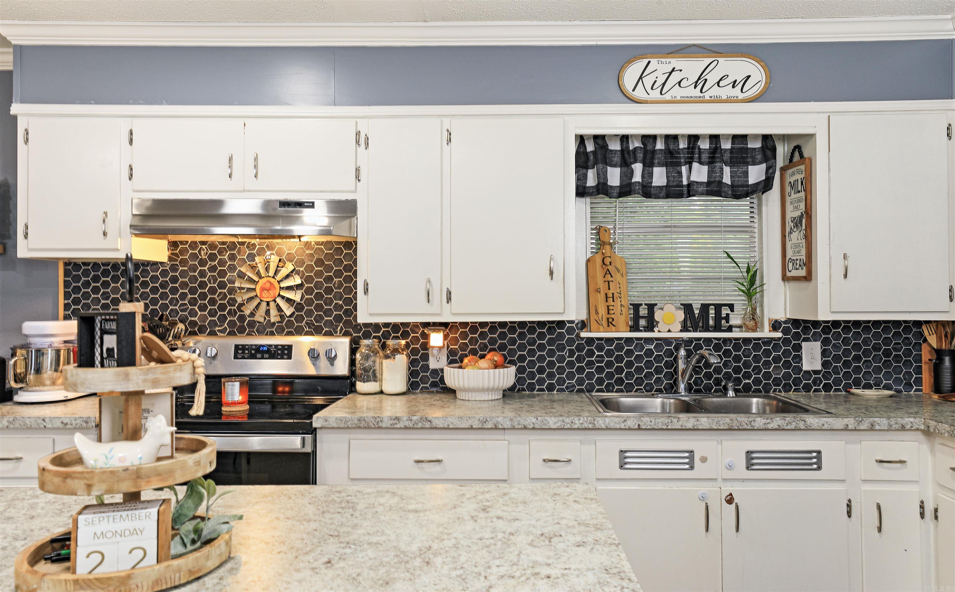 FOREST ACRES ADD - Residential