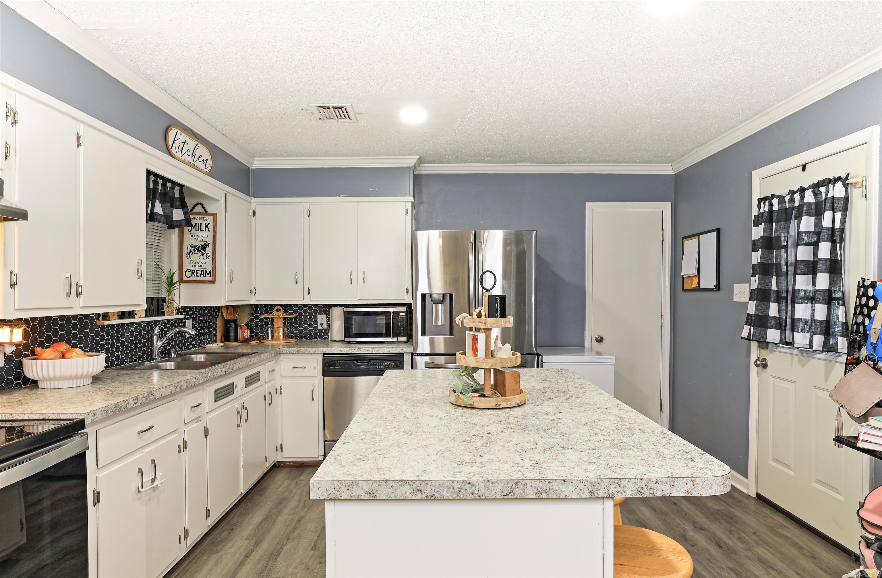 FOREST ACRES ADD - Residential