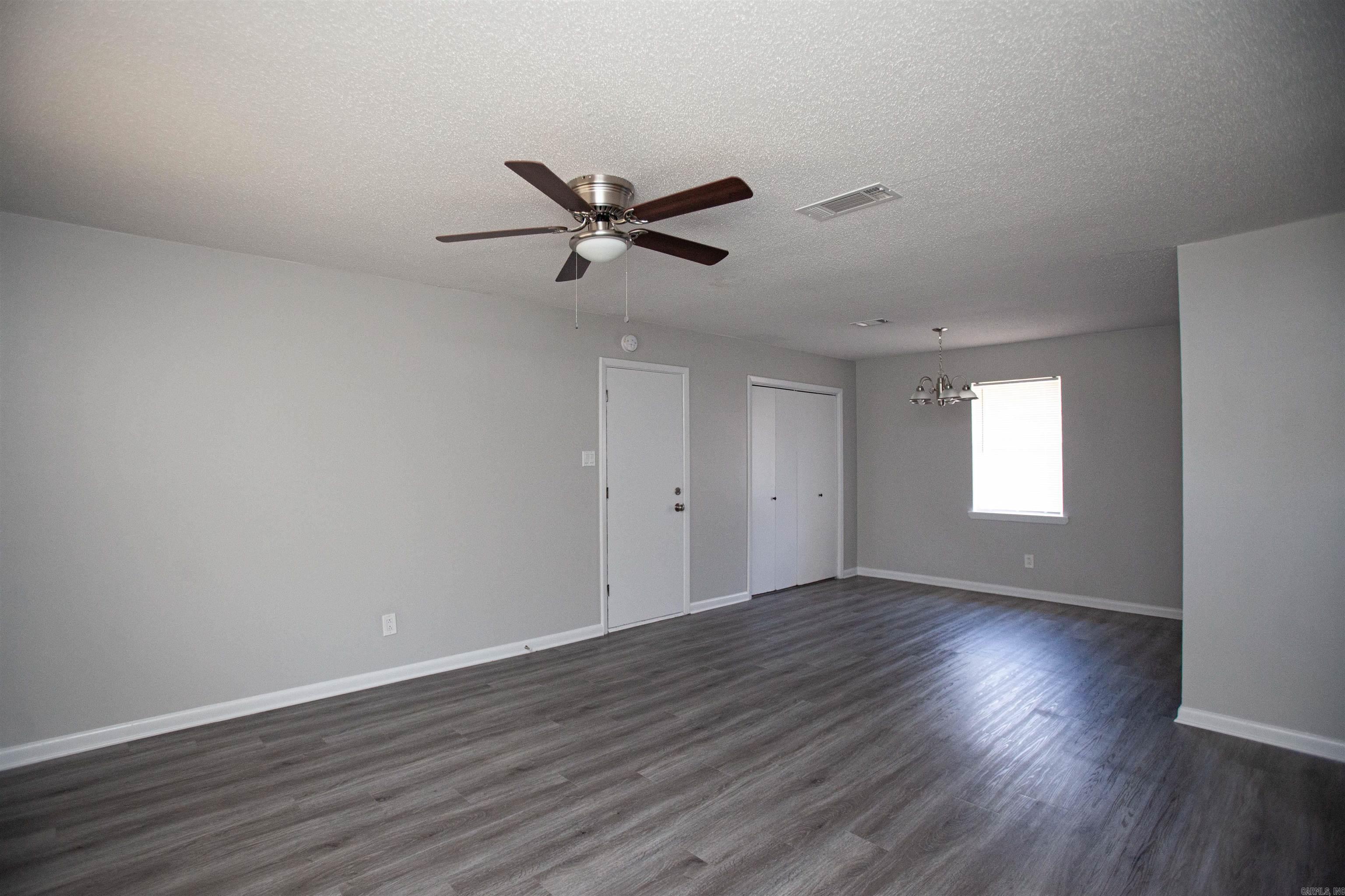 HICKMAN & MCCONNELL - Residential