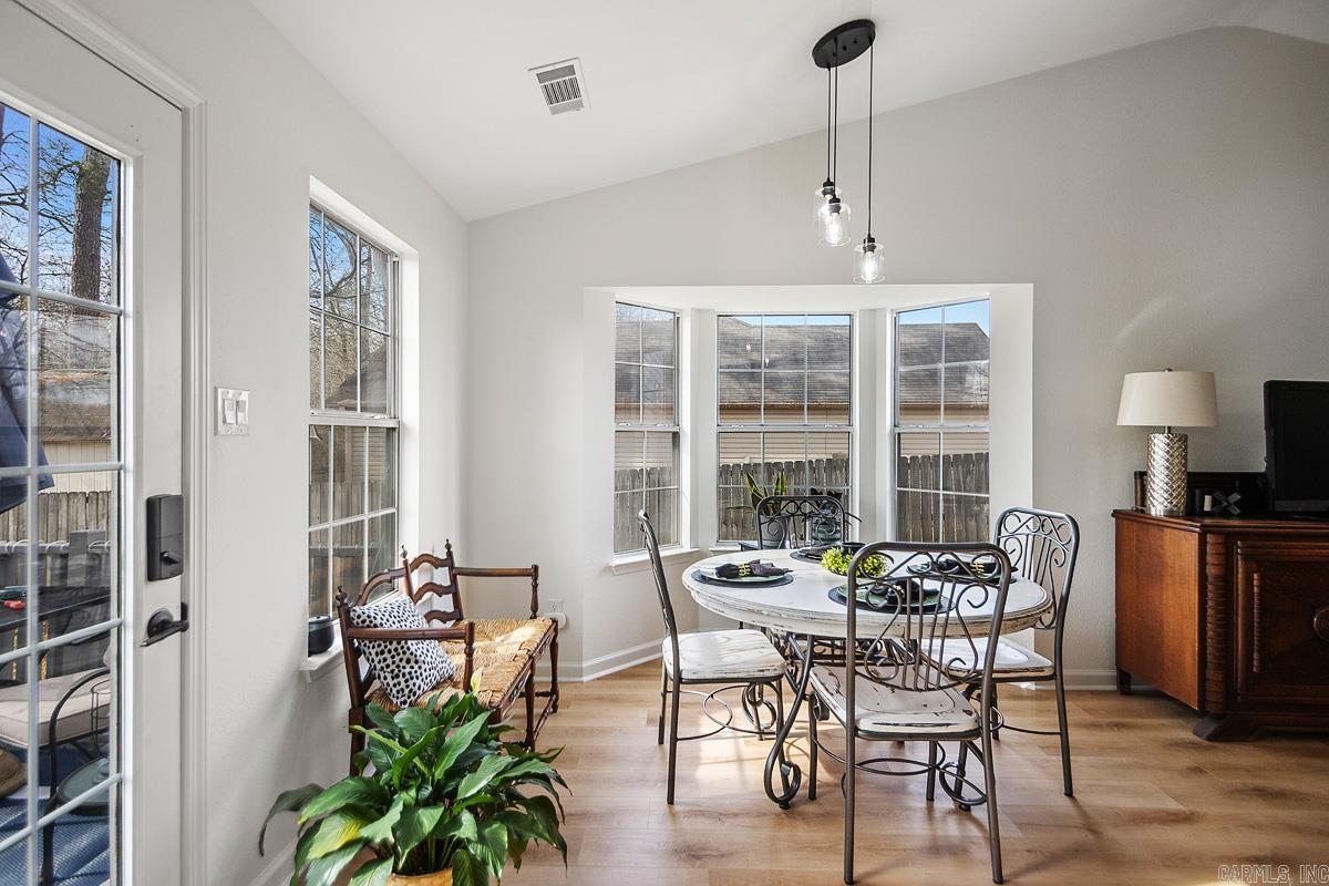 MEADOWLAKE - Residential