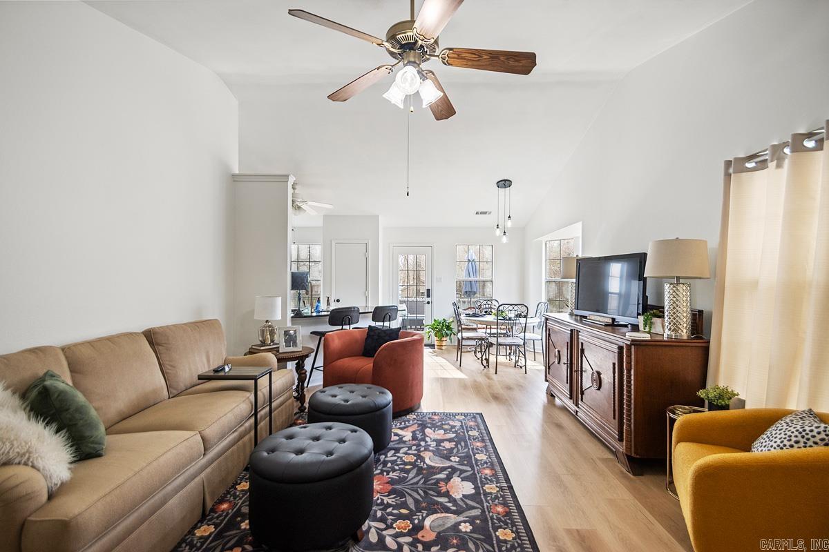 MEADOWLAKE - Residential