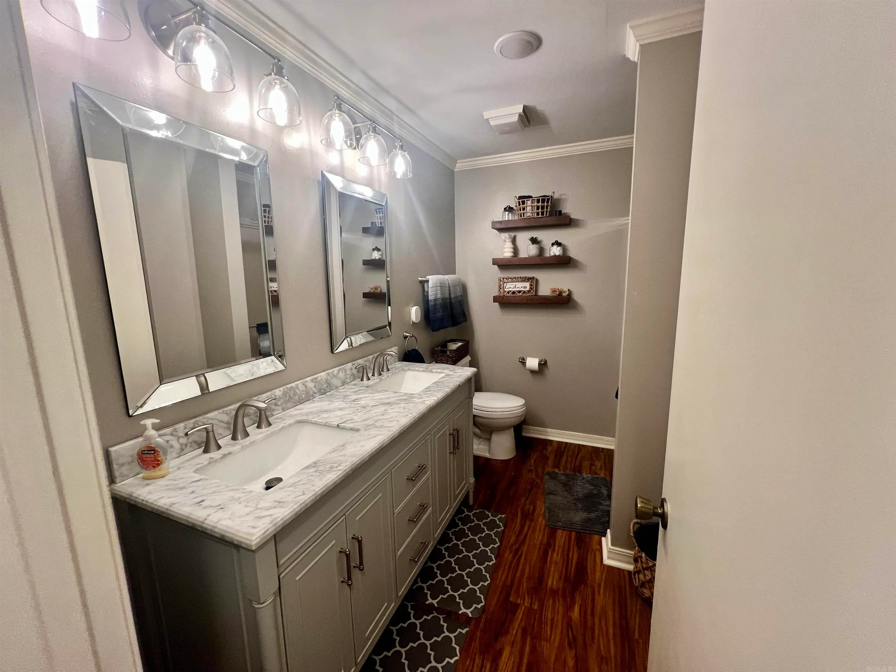 Fairfield Bay, Arkansas 72088, United States, 3 Bedrooms Bedrooms, ,2 BathroomsBathrooms,Residential,Active,184222