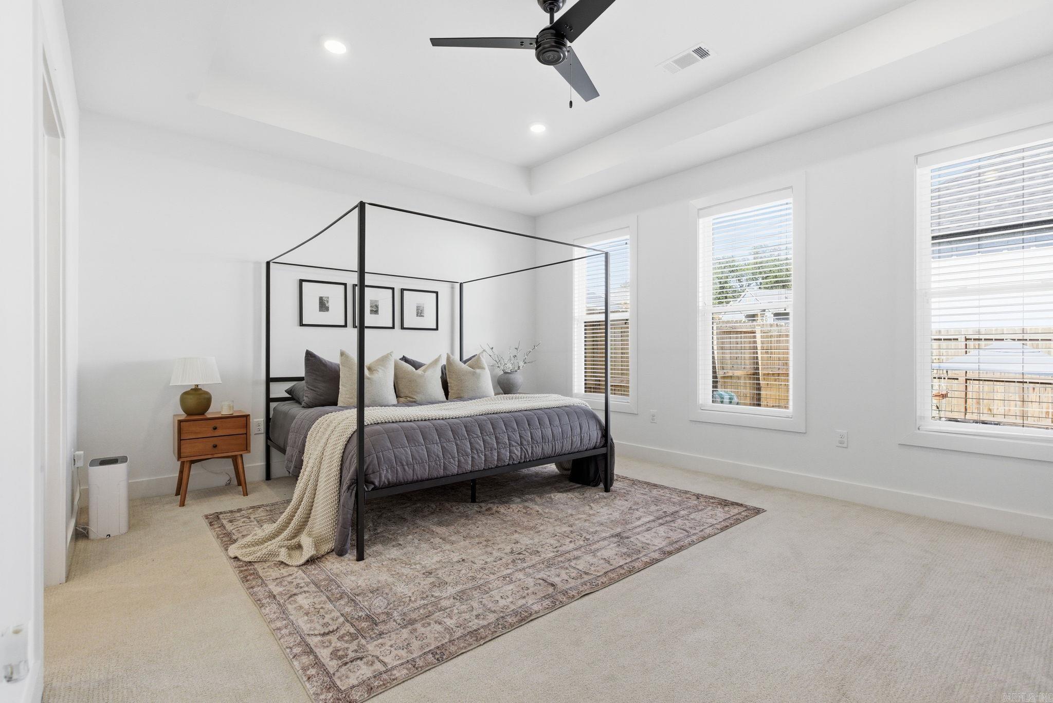 MIDTOWN BRYANT - Residential