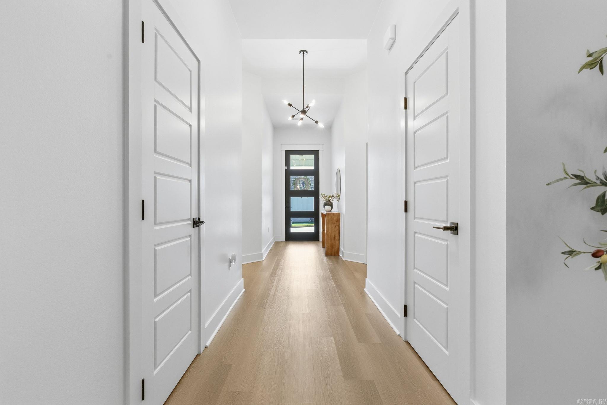 MIDTOWN BRYANT - Residential