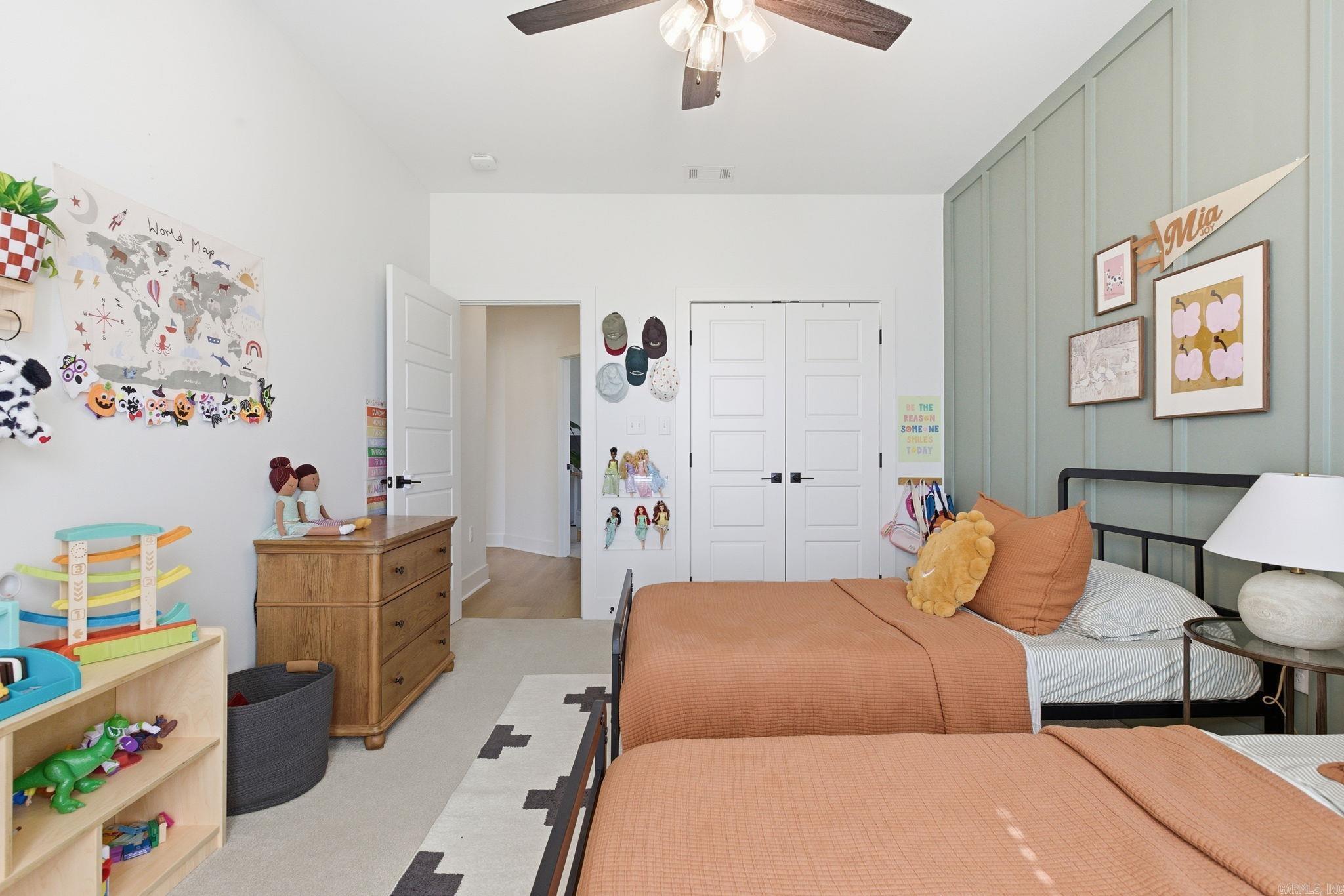 MIDTOWN BRYANT - Residential