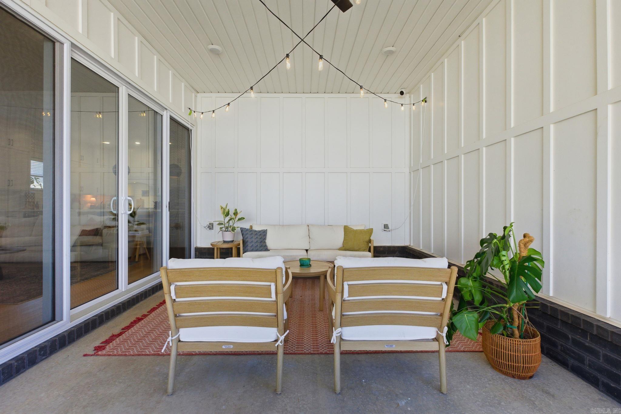 MIDTOWN BRYANT - Residential