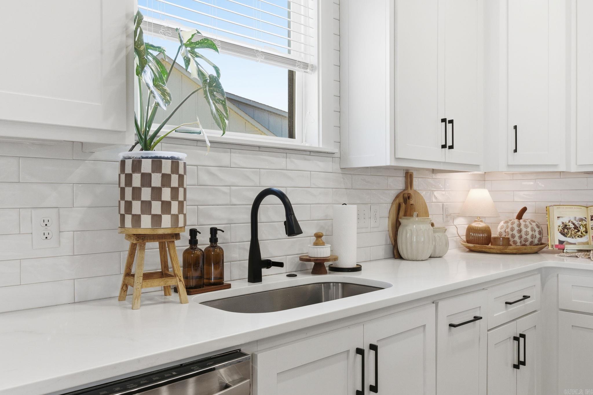 MIDTOWN BRYANT - Residential